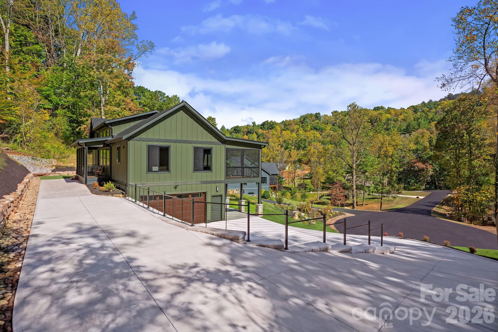 Single Family Residence at 21 Poplar Run Circle, Asheville, photo 44 of 48