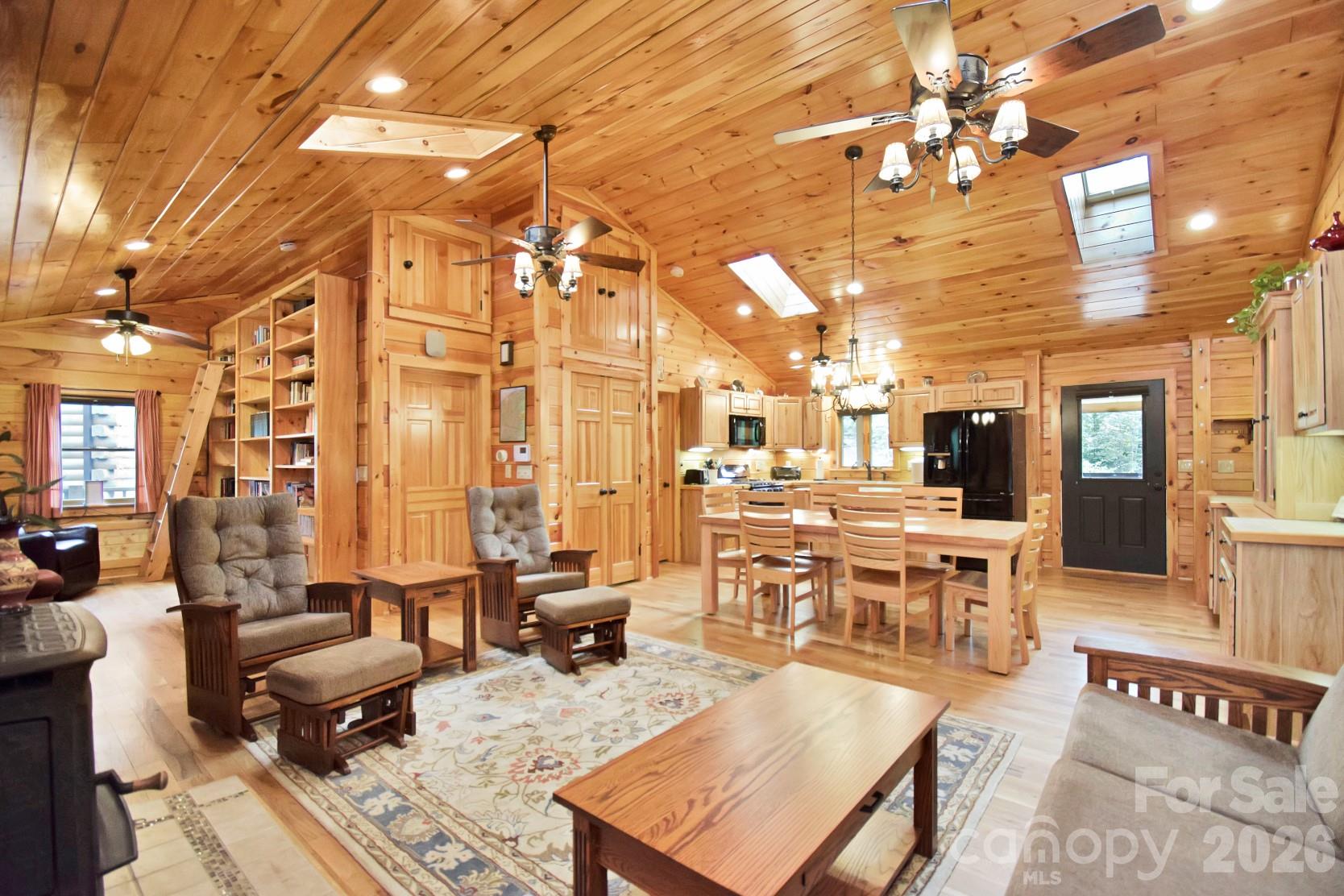 Single Family Residence at 2257 Quiet Creek Lane, Lenoir, photo 18 of 48