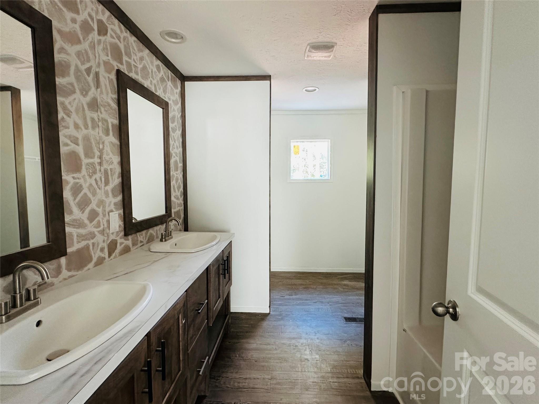 Single Family Residence at 514 Summerow Road, Stanley, photo 6 of 10