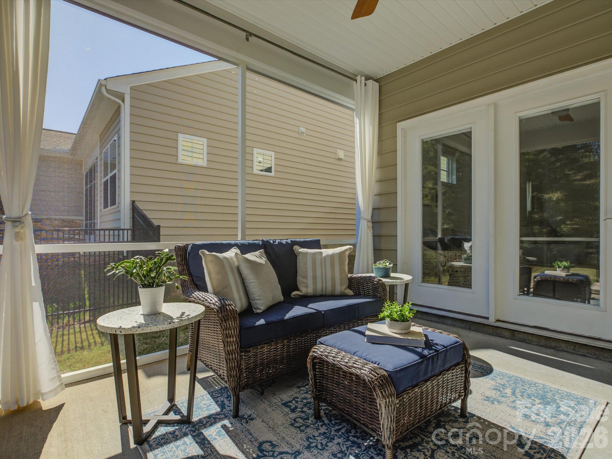 Single Family Residence at 12537 Belmont Mansion Drive, Charlotte, photo 20 of 51