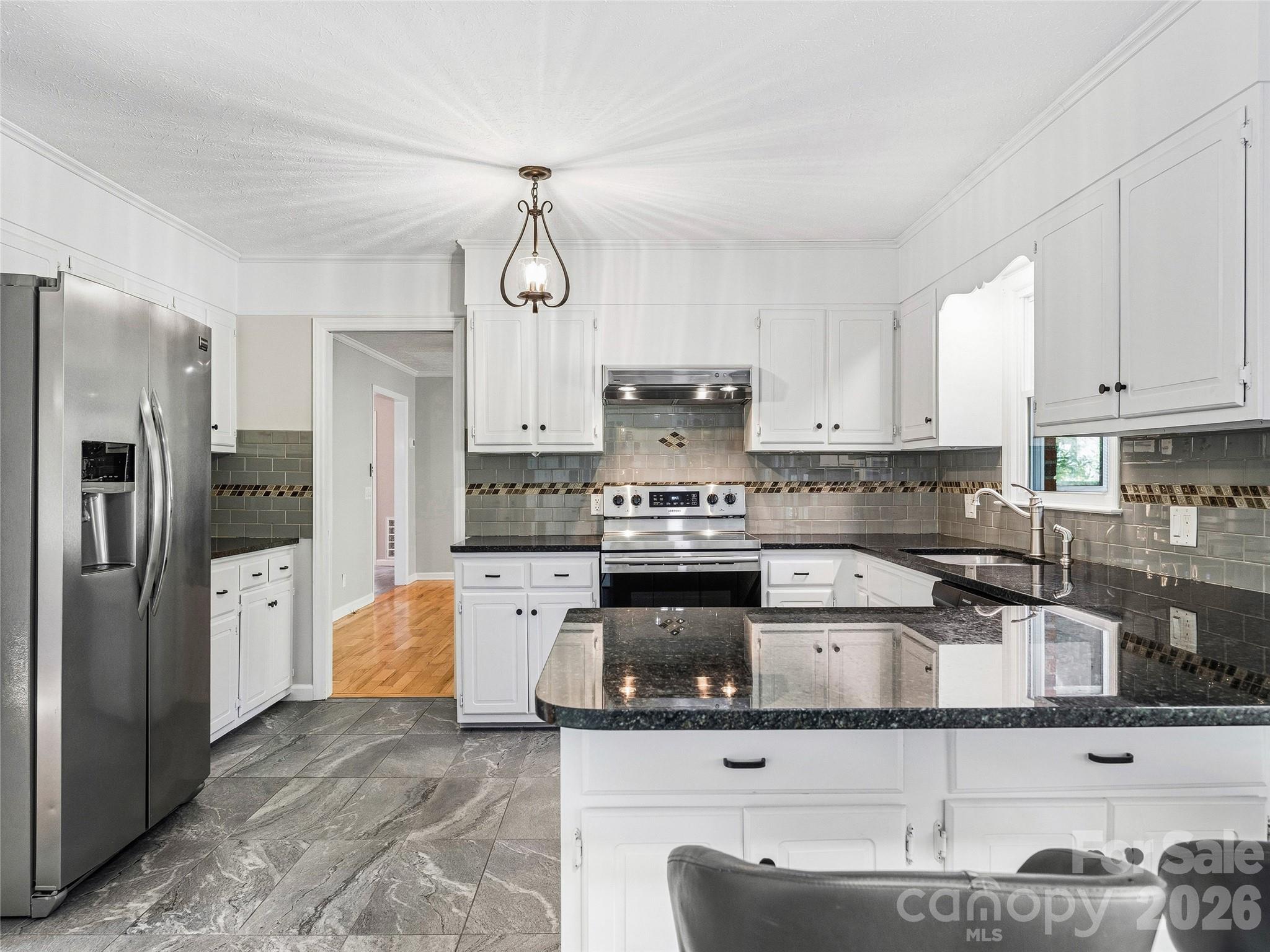 Perfect for Gatherings - 133 Kent Lane, Hendersonville