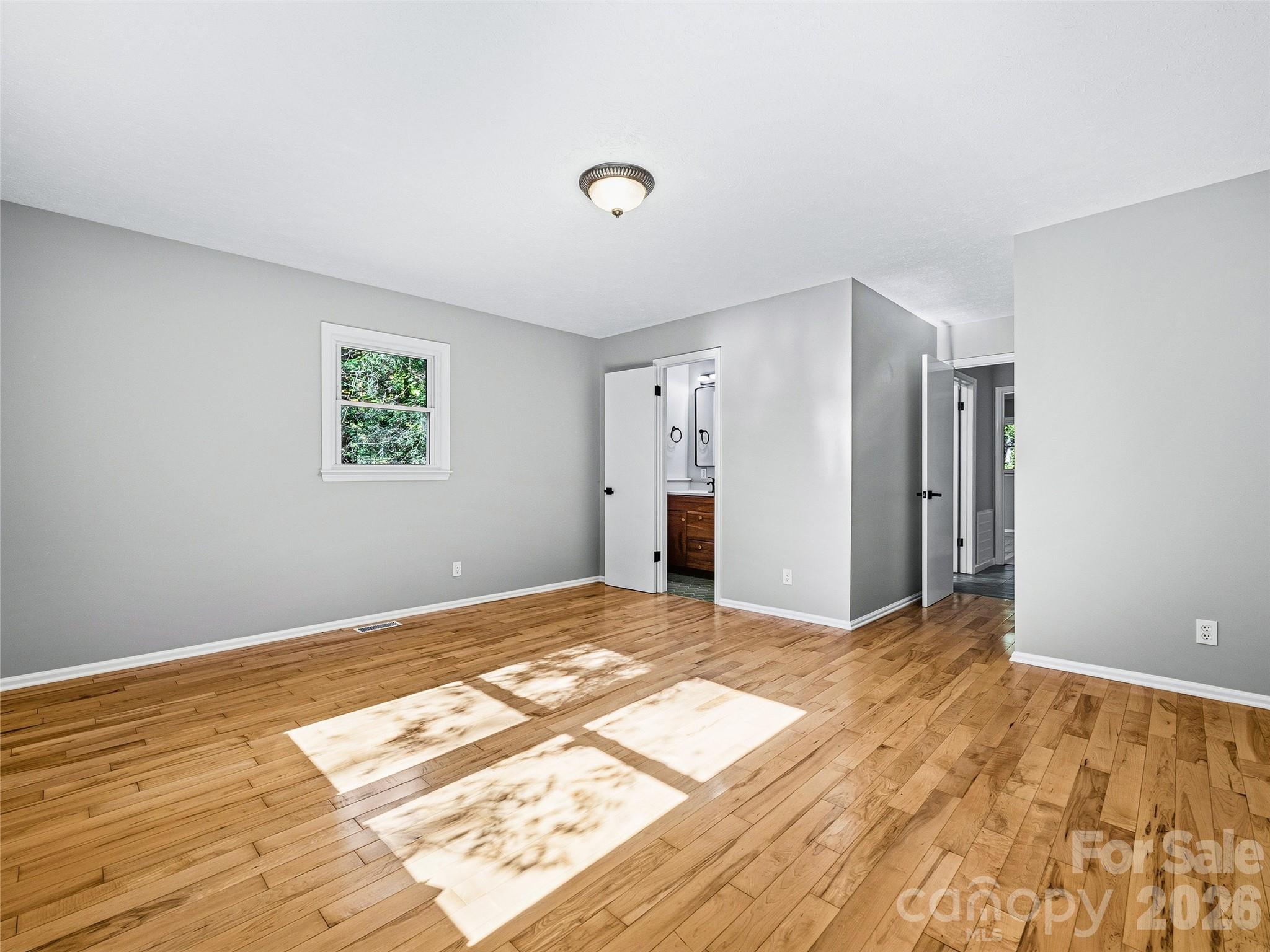 Primary Bedroom has Ensuite Bath - 133 Kent Lane, Hendersonville