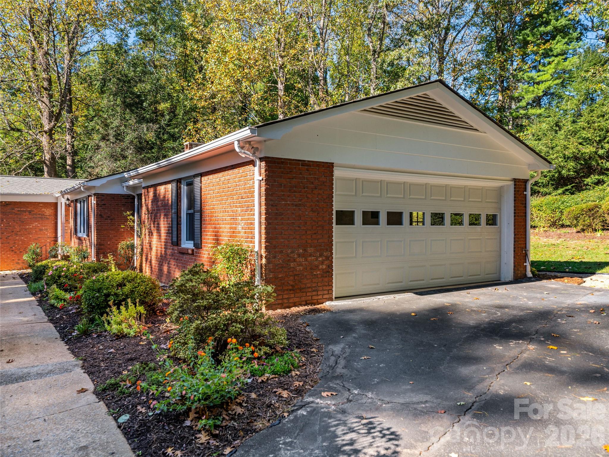 Paved Driveway w/ Room for Parking + Garage - 133 Kent Lane, Hendersonville