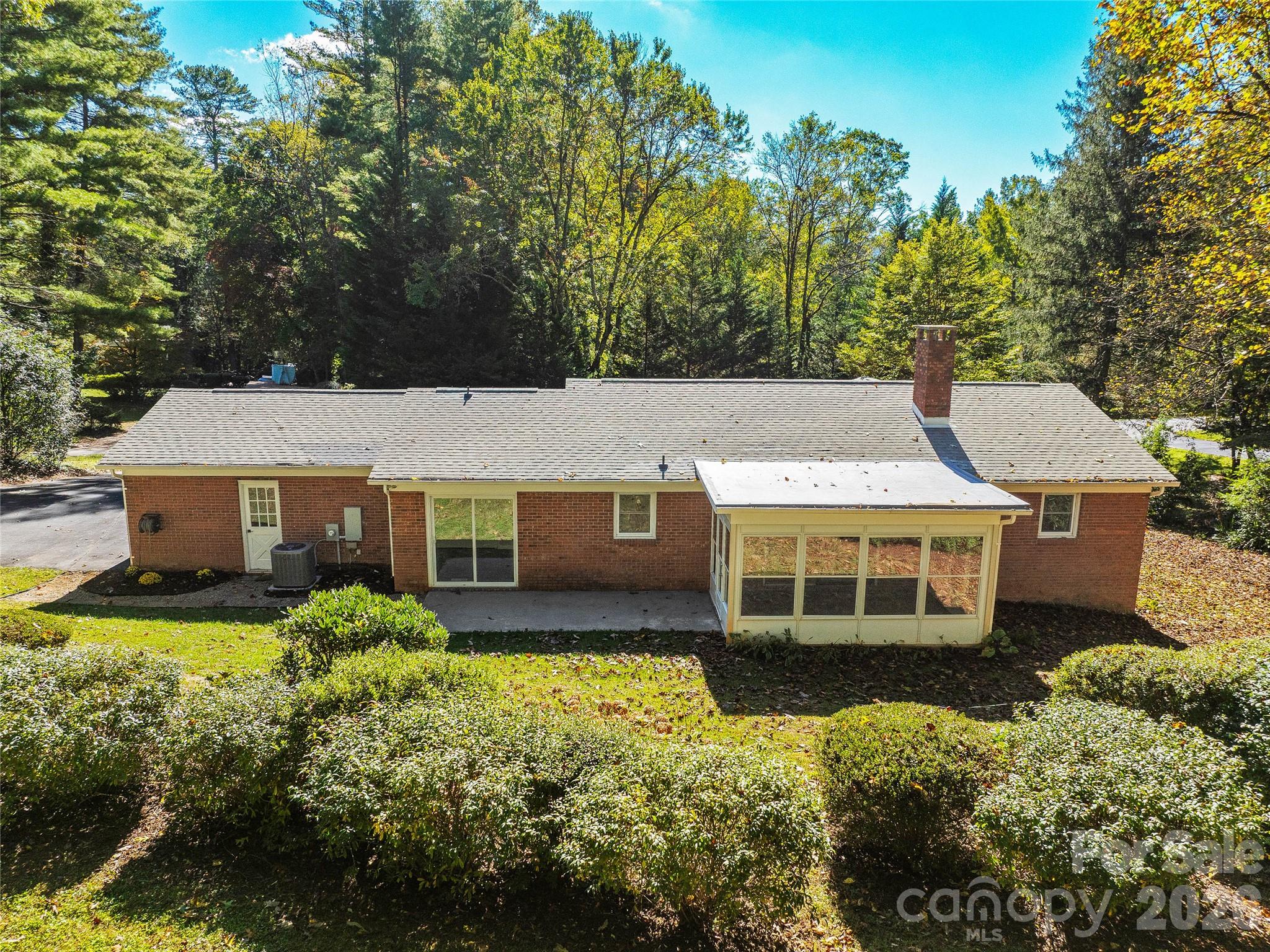 Beautiful Mature Trees and Setting - 133 Kent Lane, Hendersonville
