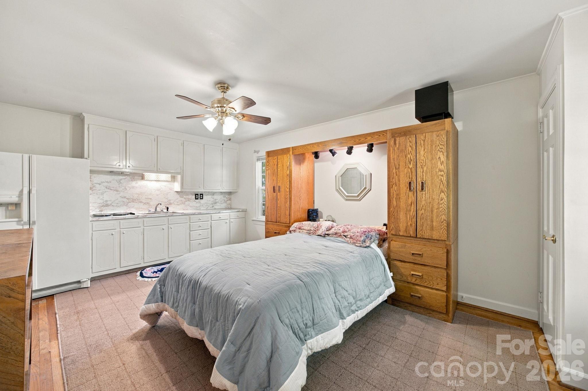 Single Family Residence at 227 Camelot Drive, Salisbury, photo 27 of 48