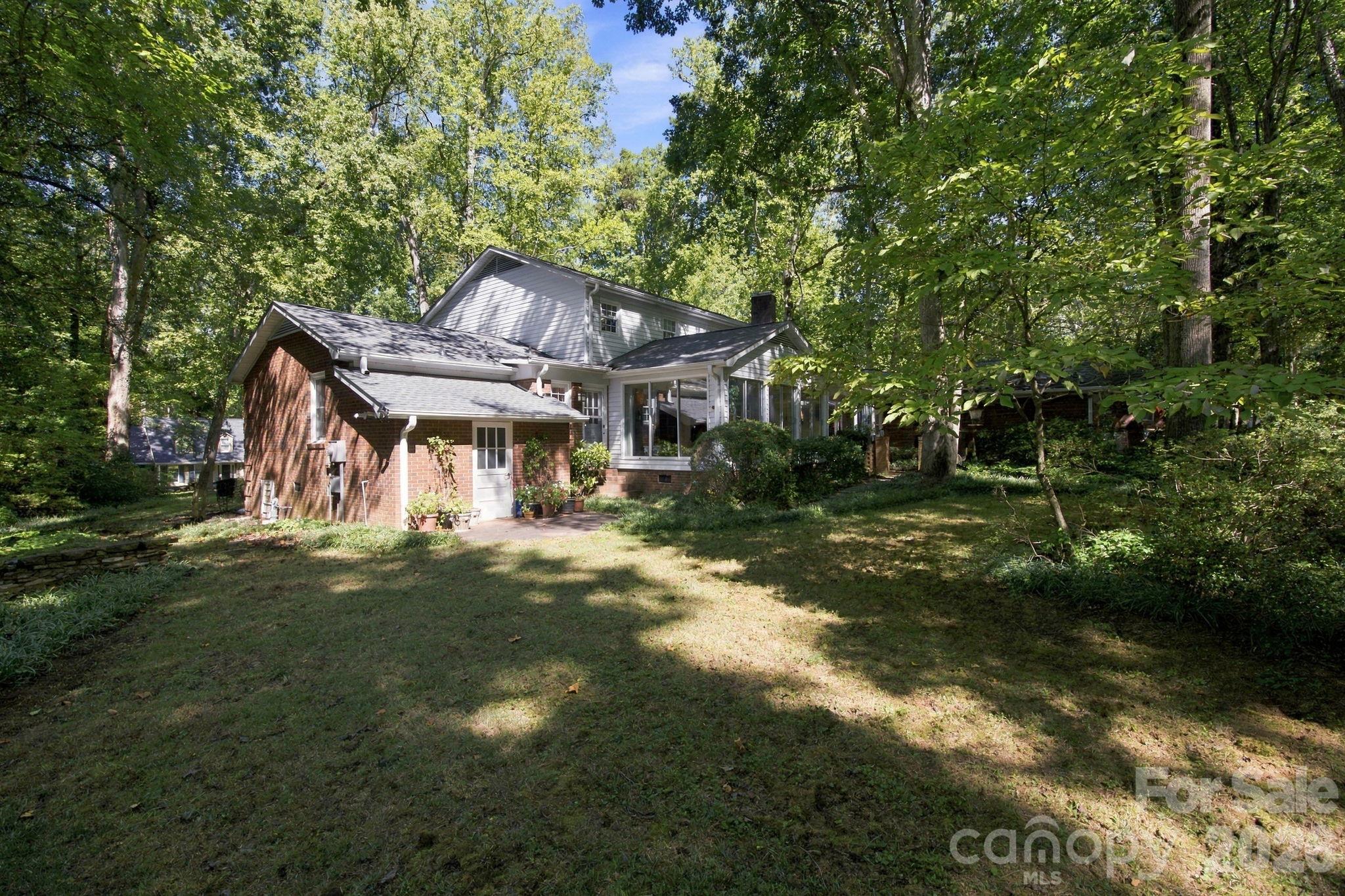 Single Family Residence at 227 Camelot Drive, Salisbury, photo 45 of 48