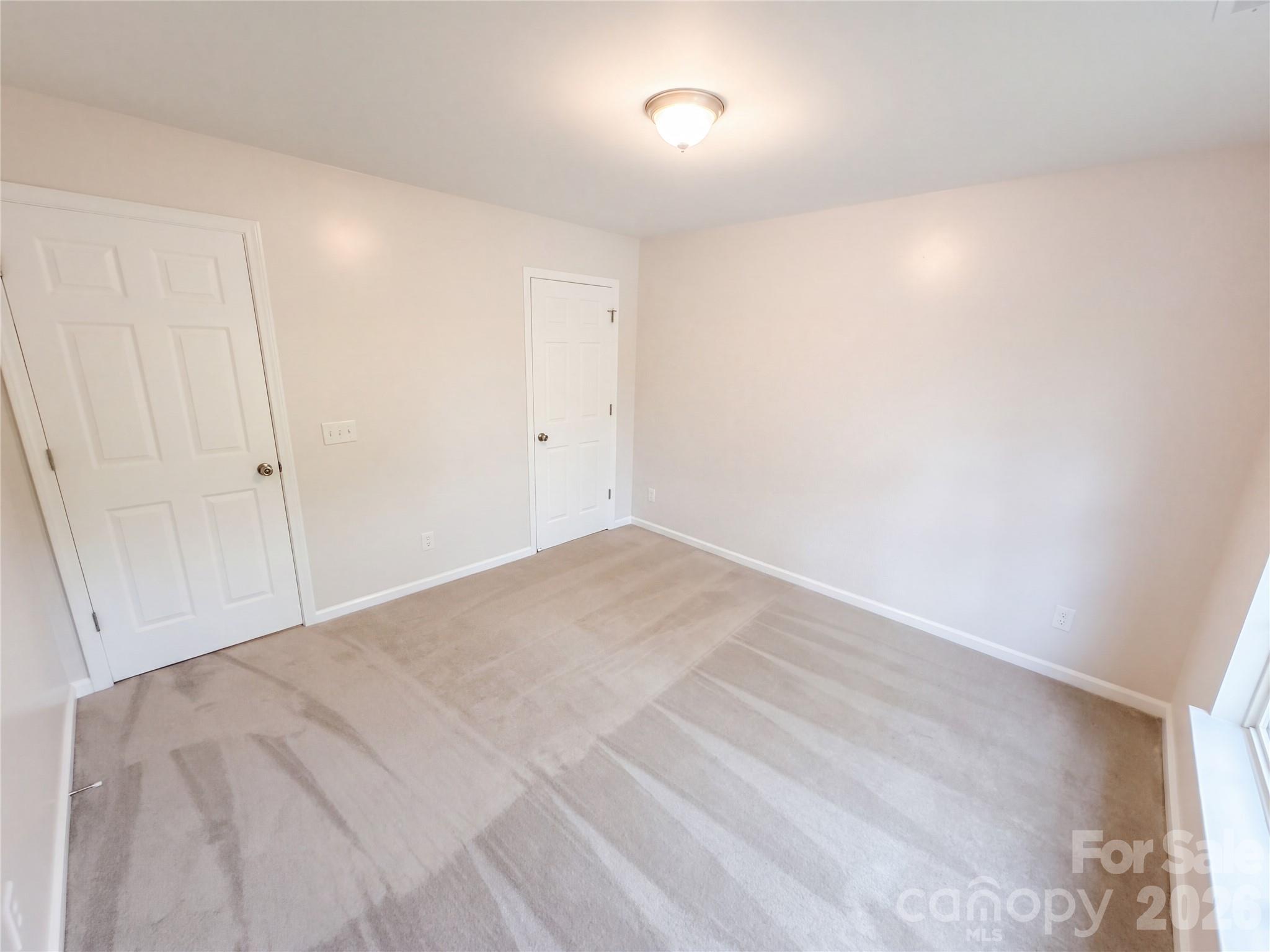 Single Family Residence at 9339 Autumn Applause Drive, Charlotte, photo 14 of 29