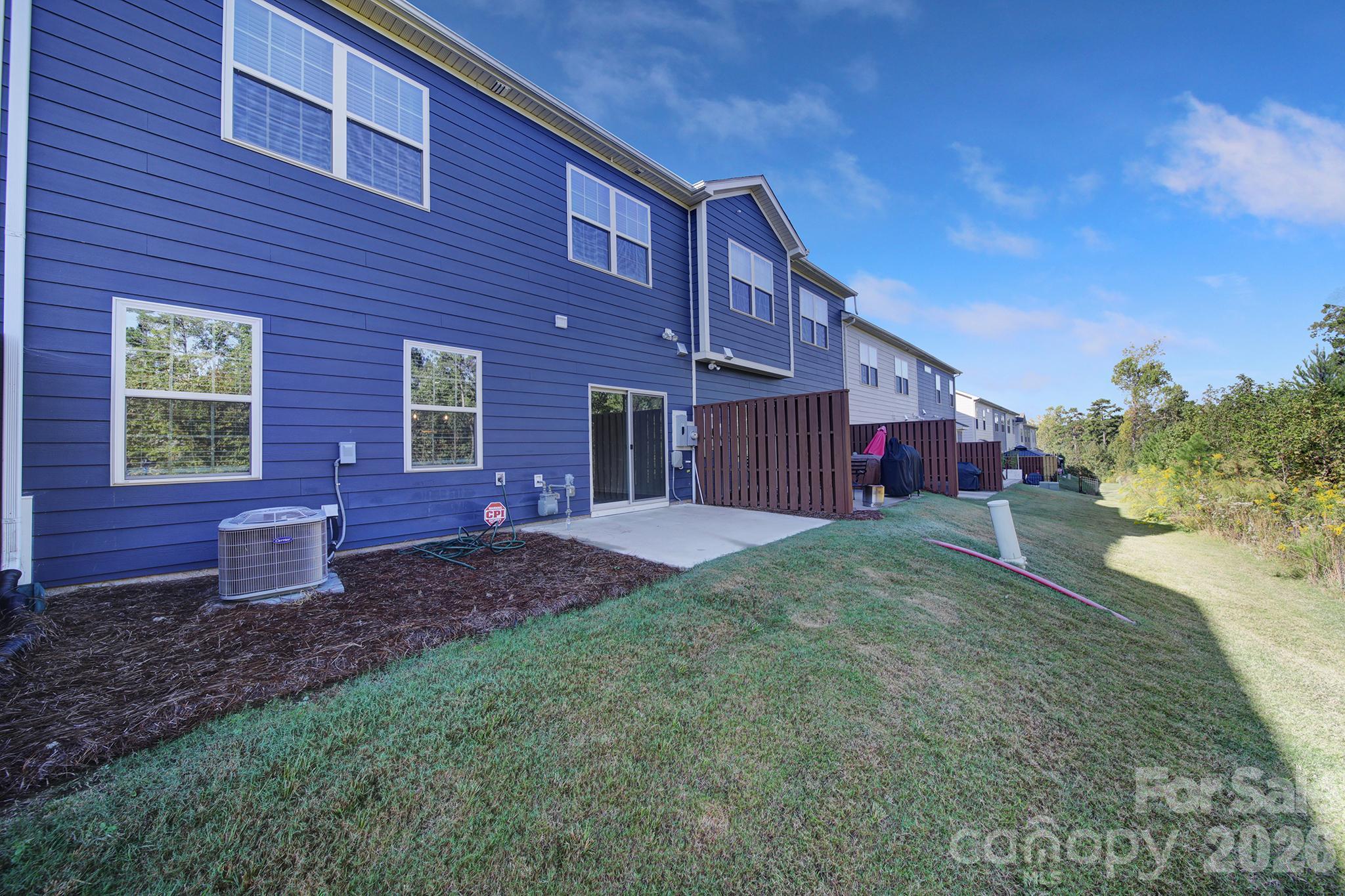 Townhouse at 620 Amber Meadows Way, Tega Cay, photo 30 of 42