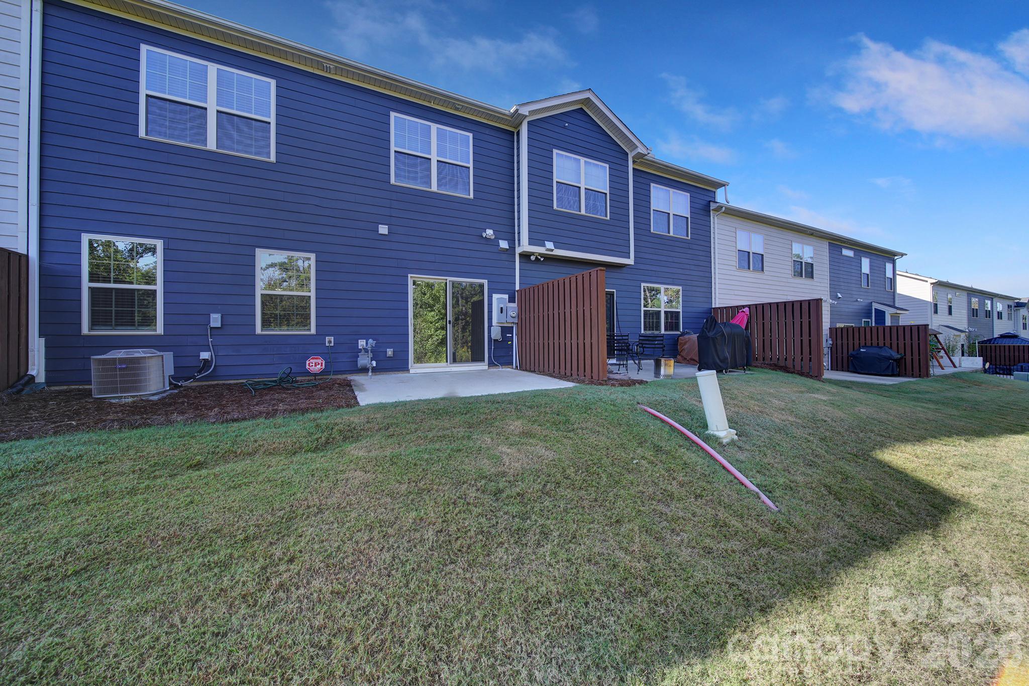Townhouse at 620 Amber Meadows Way, Tega Cay, photo 31 of 42