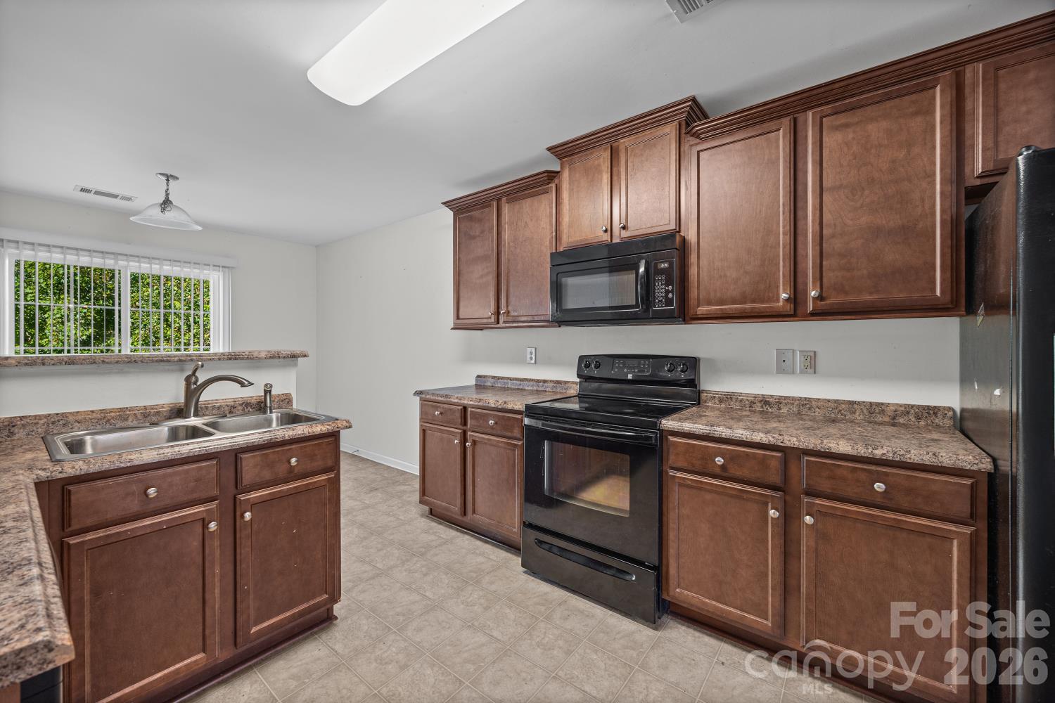 Single Family Residence at 1012 Ellen Lane, Indian Land, photo 10 of 32