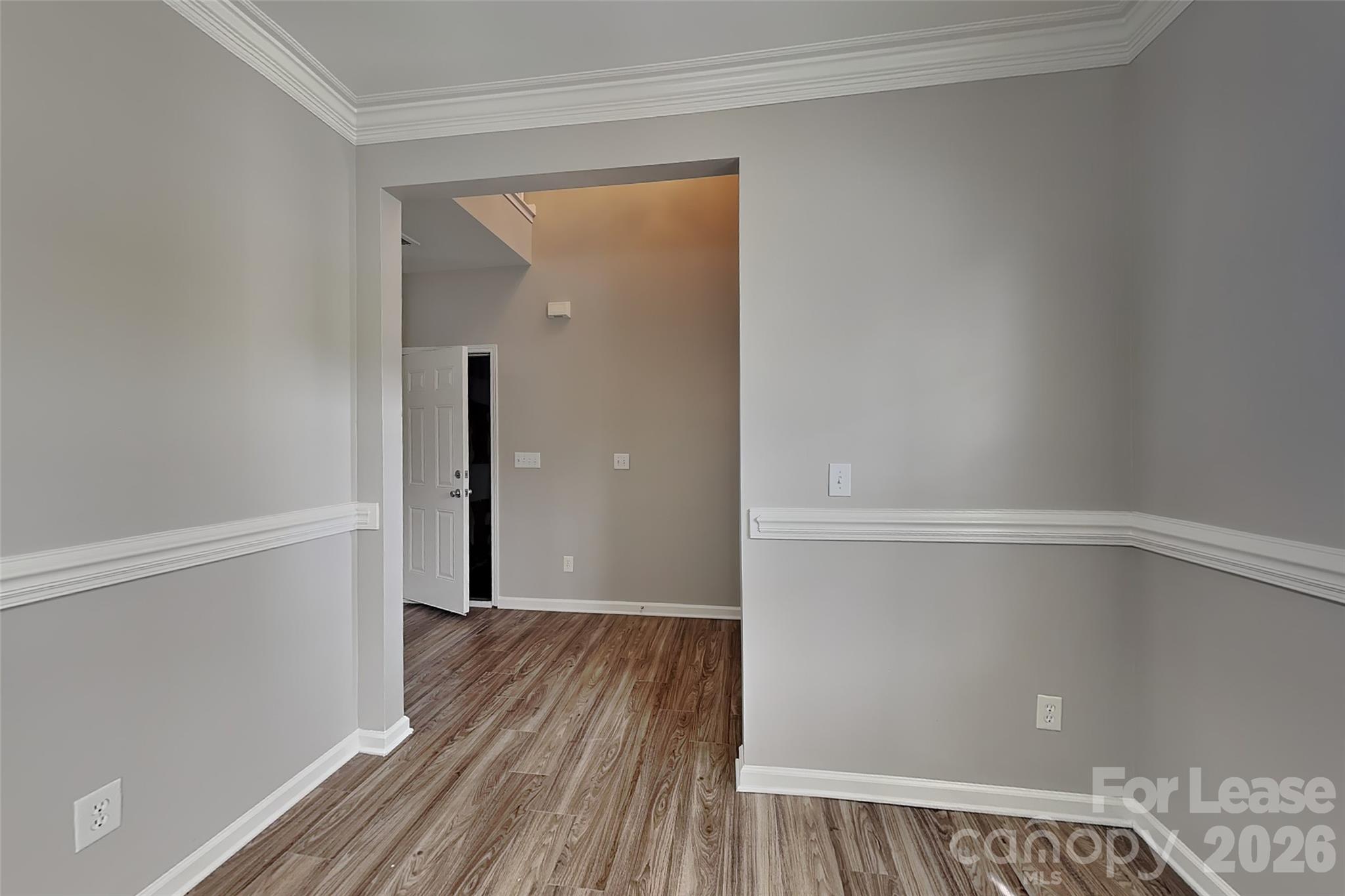 Single Family Residence at 619 Marthas View Drive, Huntersville, photo 4 of 17
