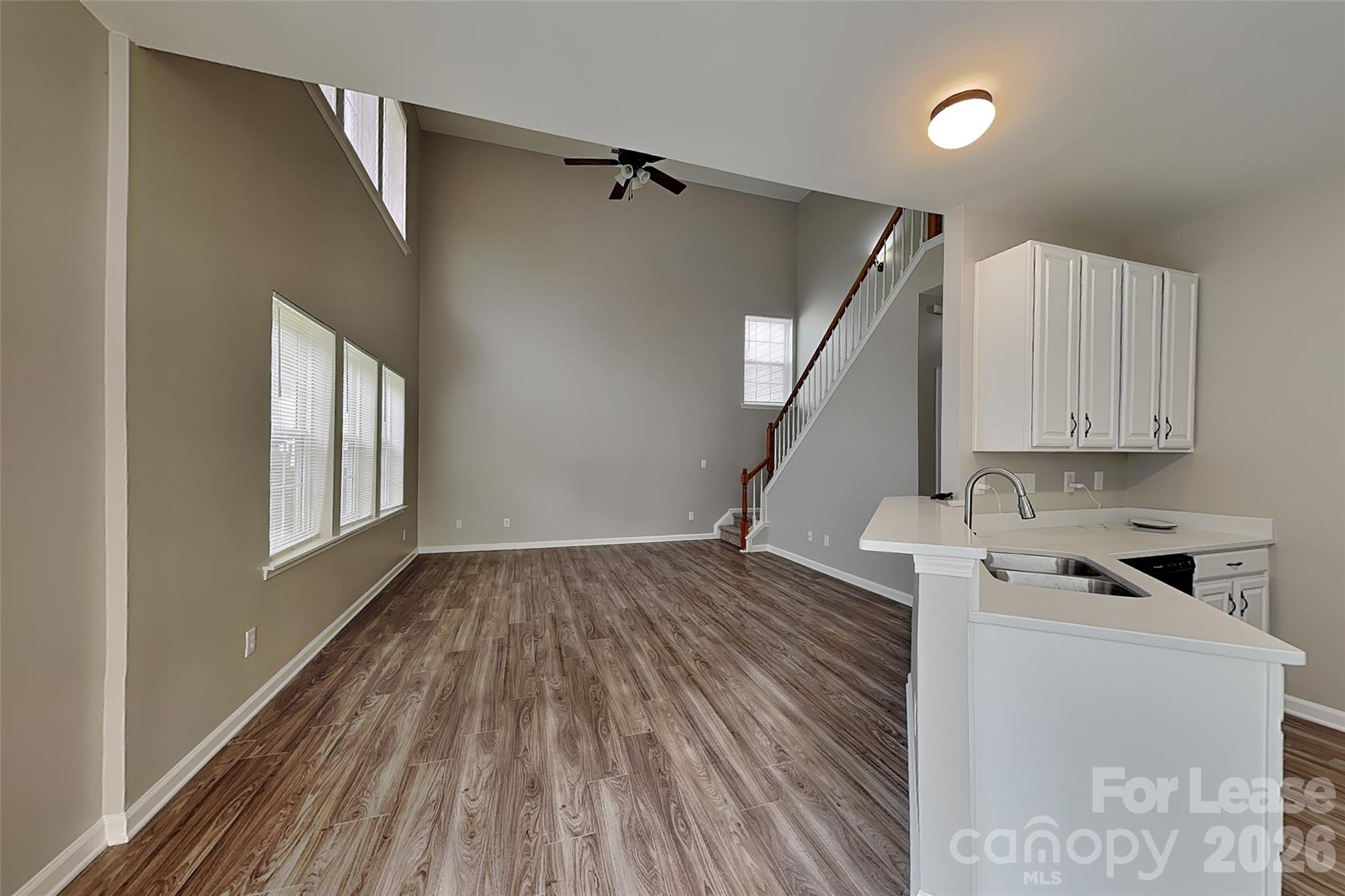 Single Family Residence at 619 Marthas View Drive, Huntersville, photo 6 of 17
