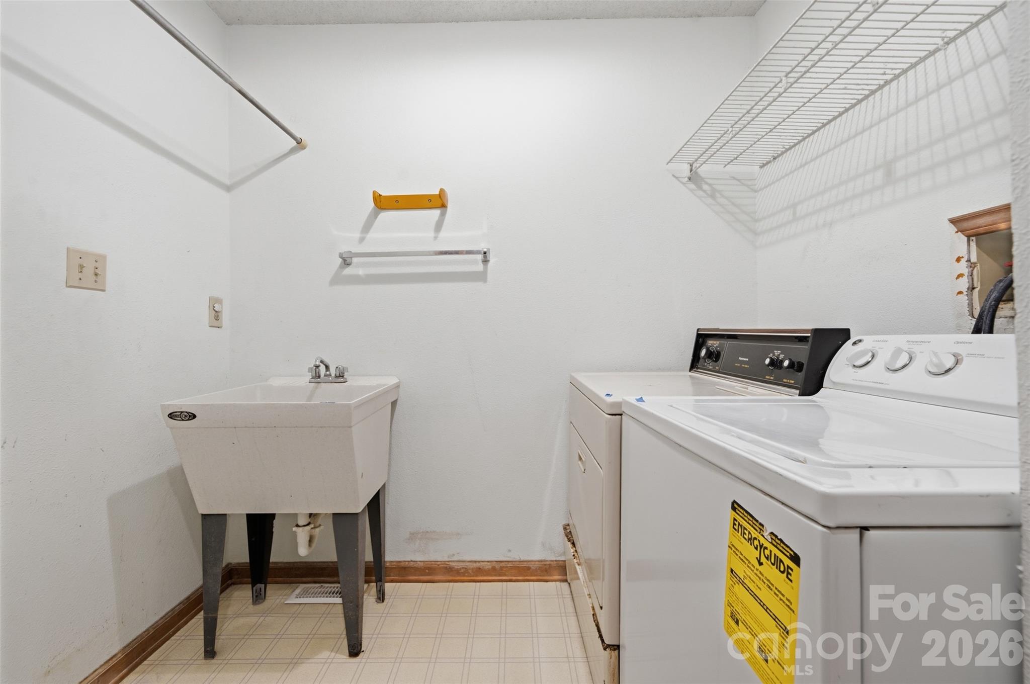 Laundry Room - 8607 Wellington Lane, Harrisburg