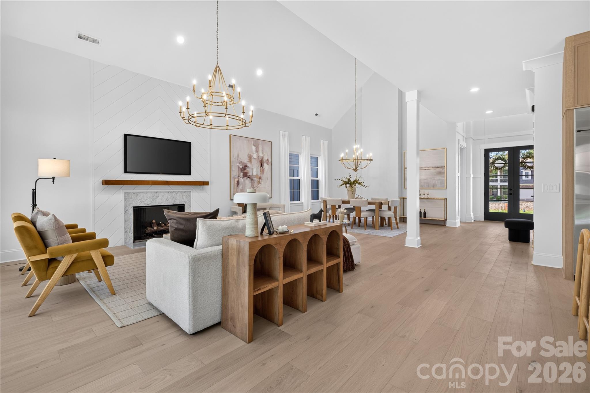 Single Family Residence at 215 Smithfield Drive, Charlotte, photo 12 of 48