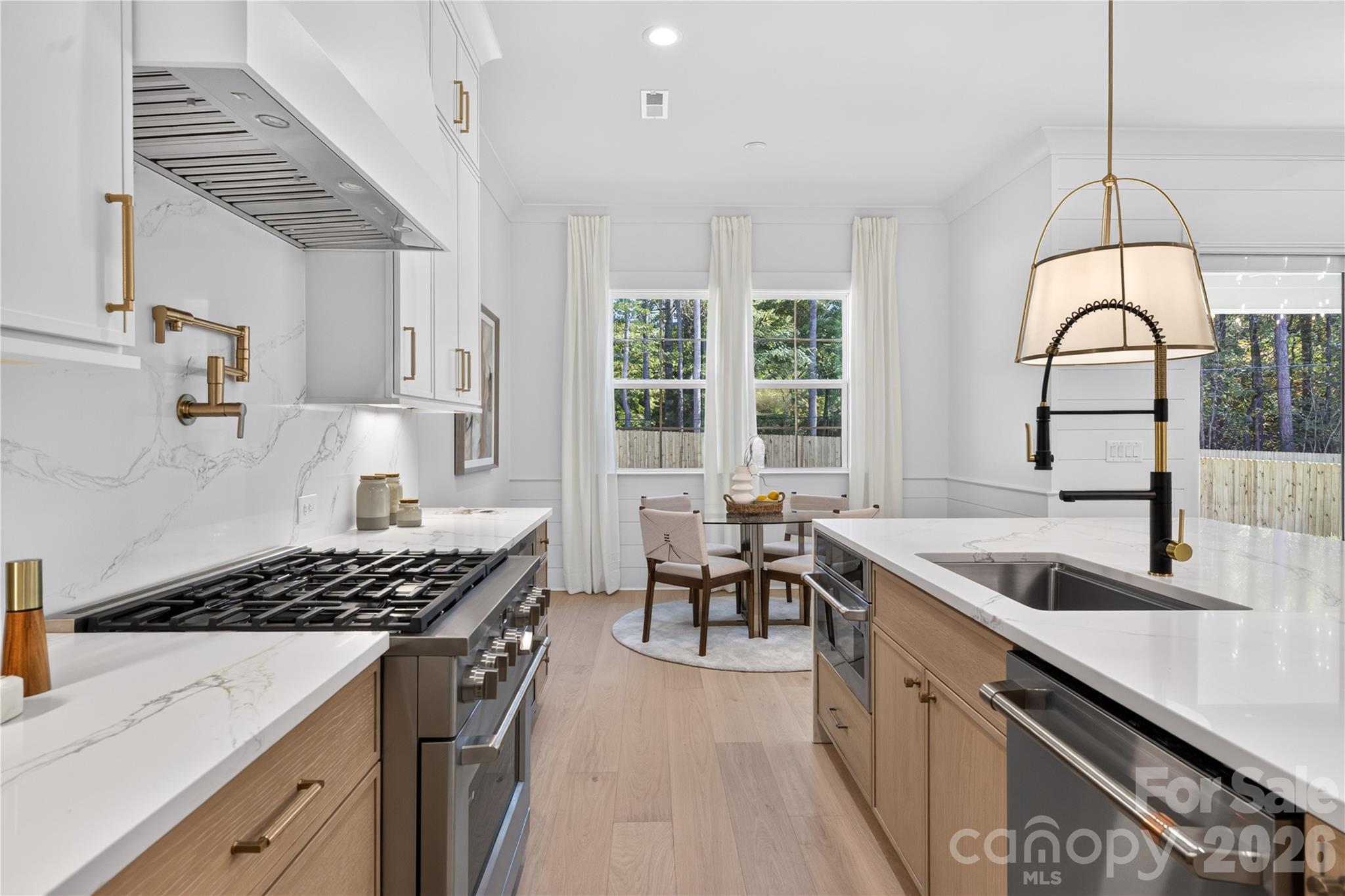 Single Family Residence at 215 Smithfield Drive, Charlotte, photo 18 of 48