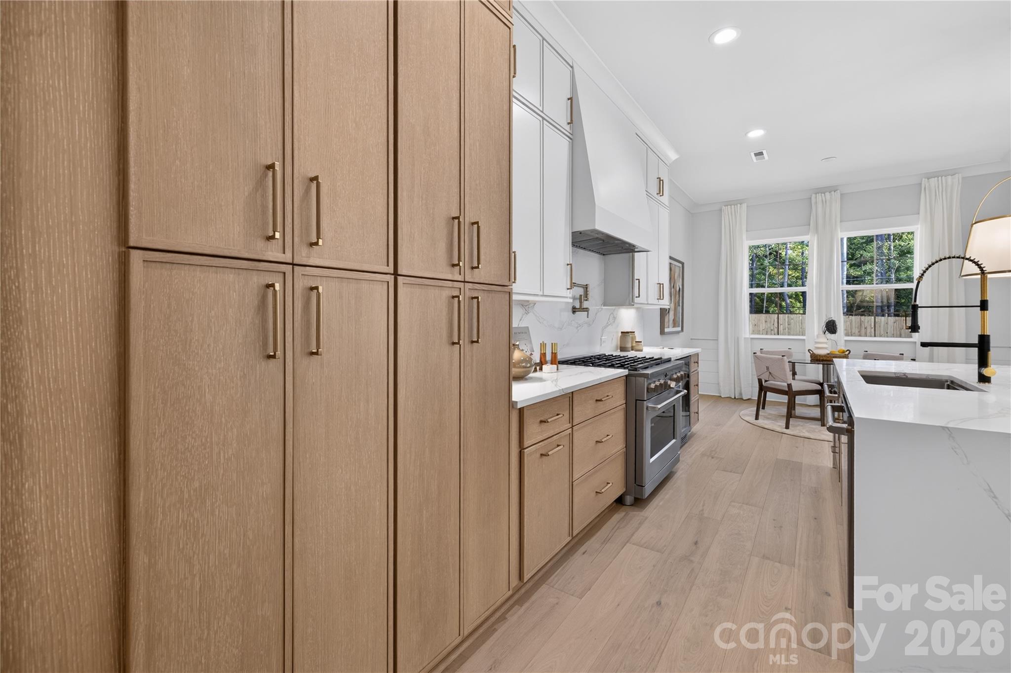Single Family Residence at 215 Smithfield Drive, Charlotte, photo 20 of 48