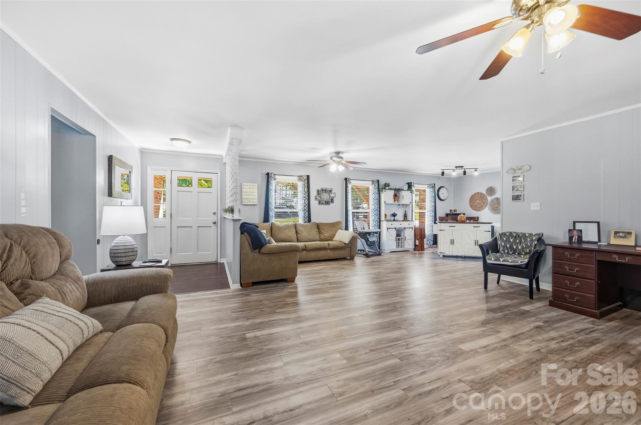 Single Family Residence at 106 White Plains Drive, Kings Mountain, photo 11 of 45