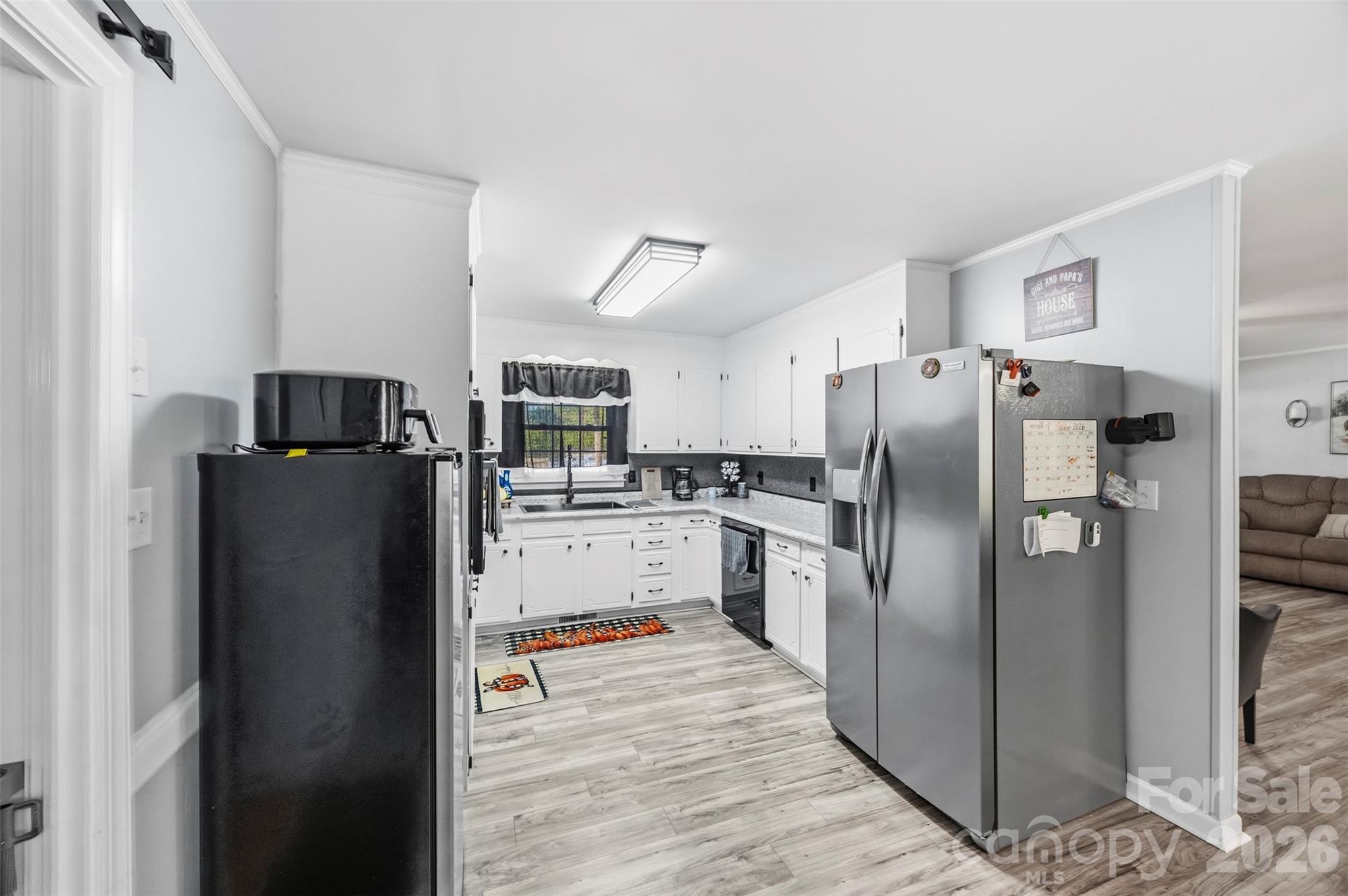 Single Family Residence at 106 White Plains Drive, Kings Mountain, photo 14 of 45