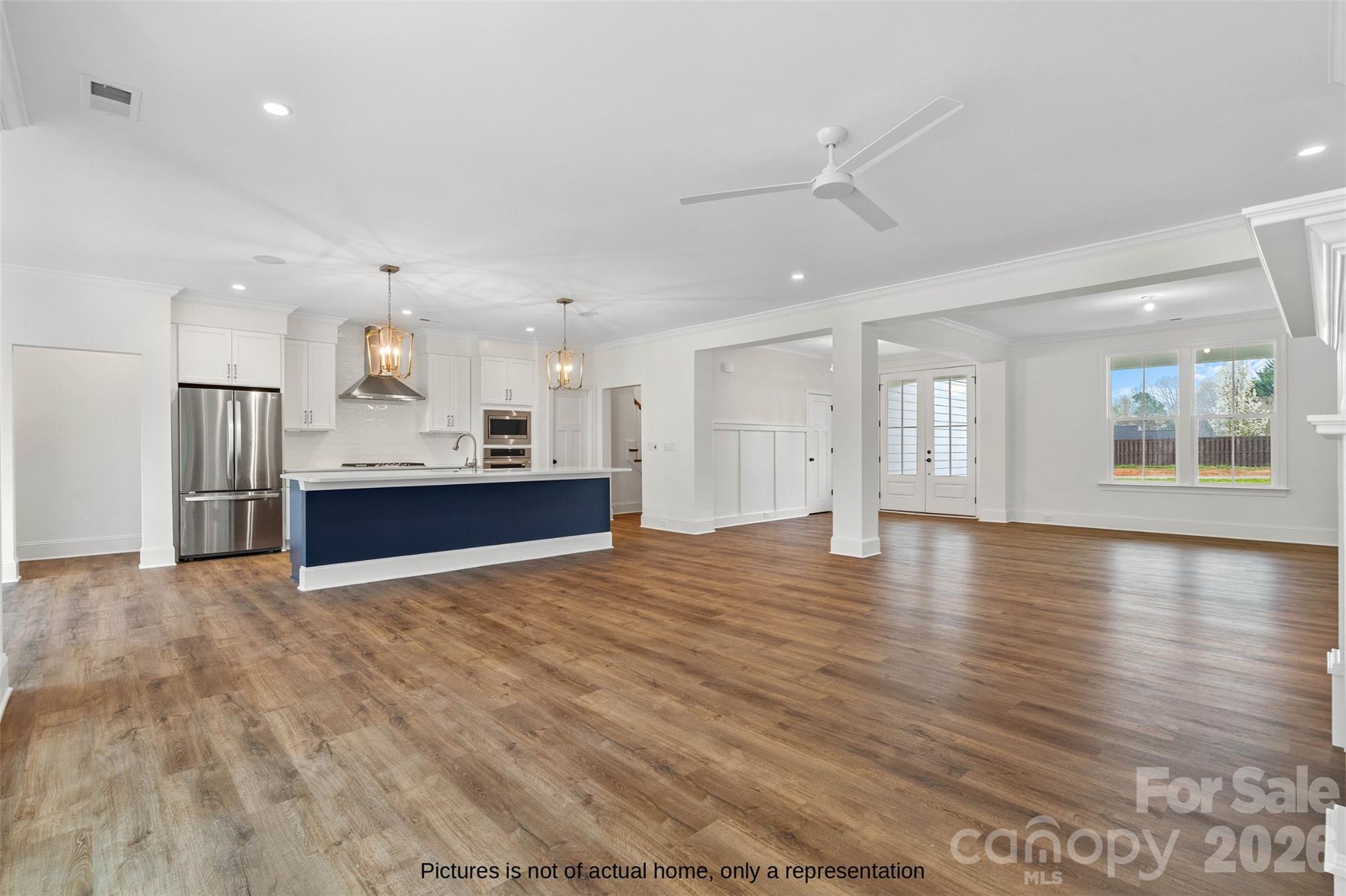 Single Family Residence at 104 Hickory Hill Road, Mooresville, photo 10 of 37