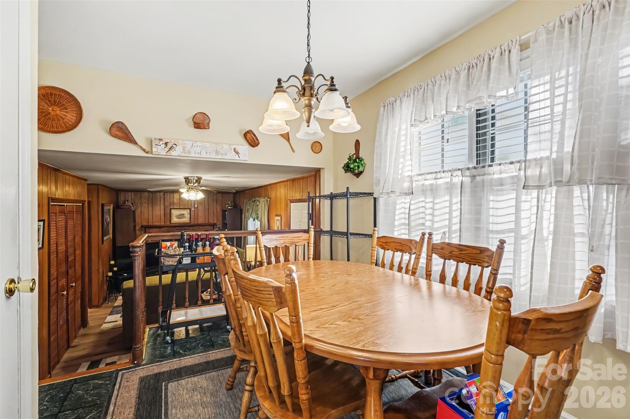Single Family Residence at 4701 Farm Pond Lane, Charlotte, photo 8 of 23