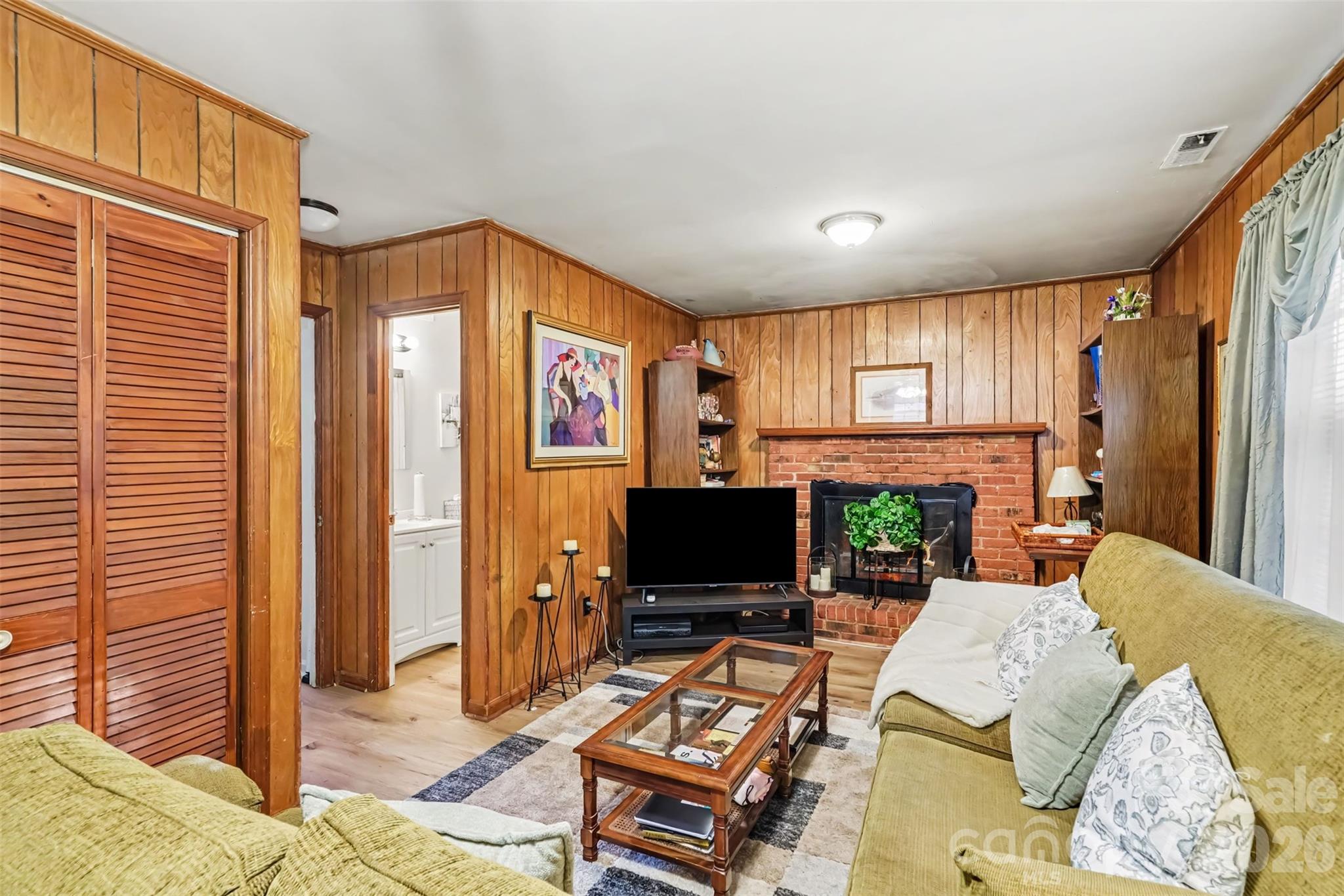Single Family Residence at 4701 Farm Pond Lane, Charlotte, photo 11 of 23