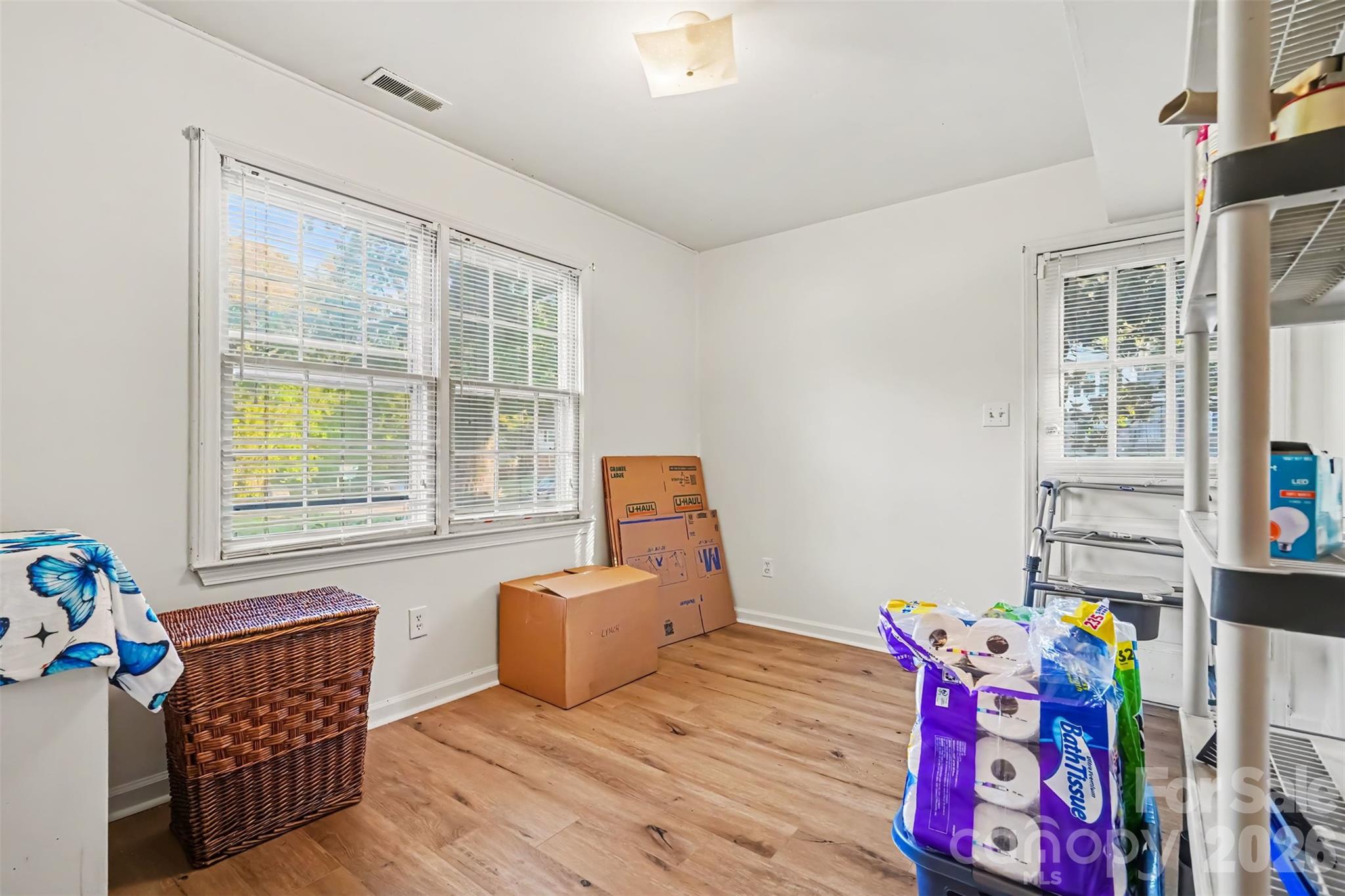 Single Family Residence at 4701 Farm Pond Lane, Charlotte, photo 13 of 23