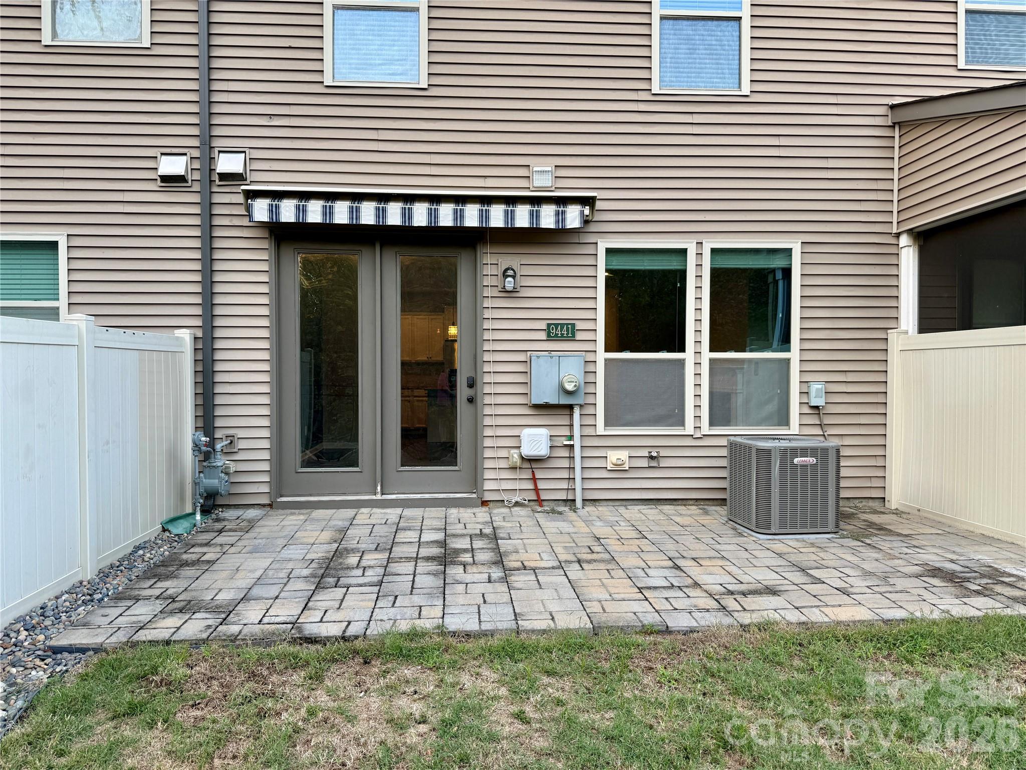 Townhouse at 9441 Glenburn Lane, Charlotte, photo 44 of 48