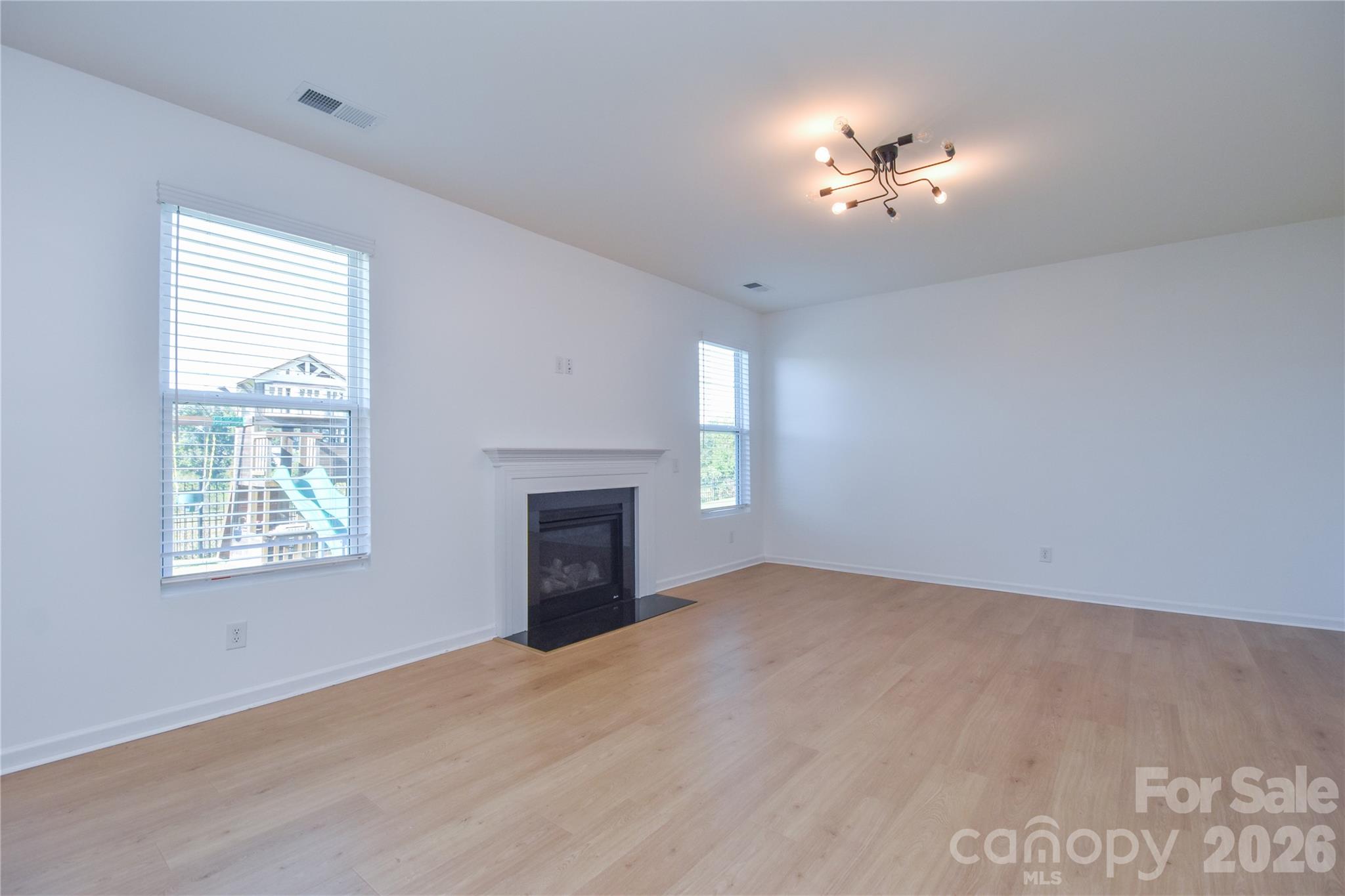 Single Family Residence at 125 Dawn Run Loop, Mooresville, photo 8 of 22