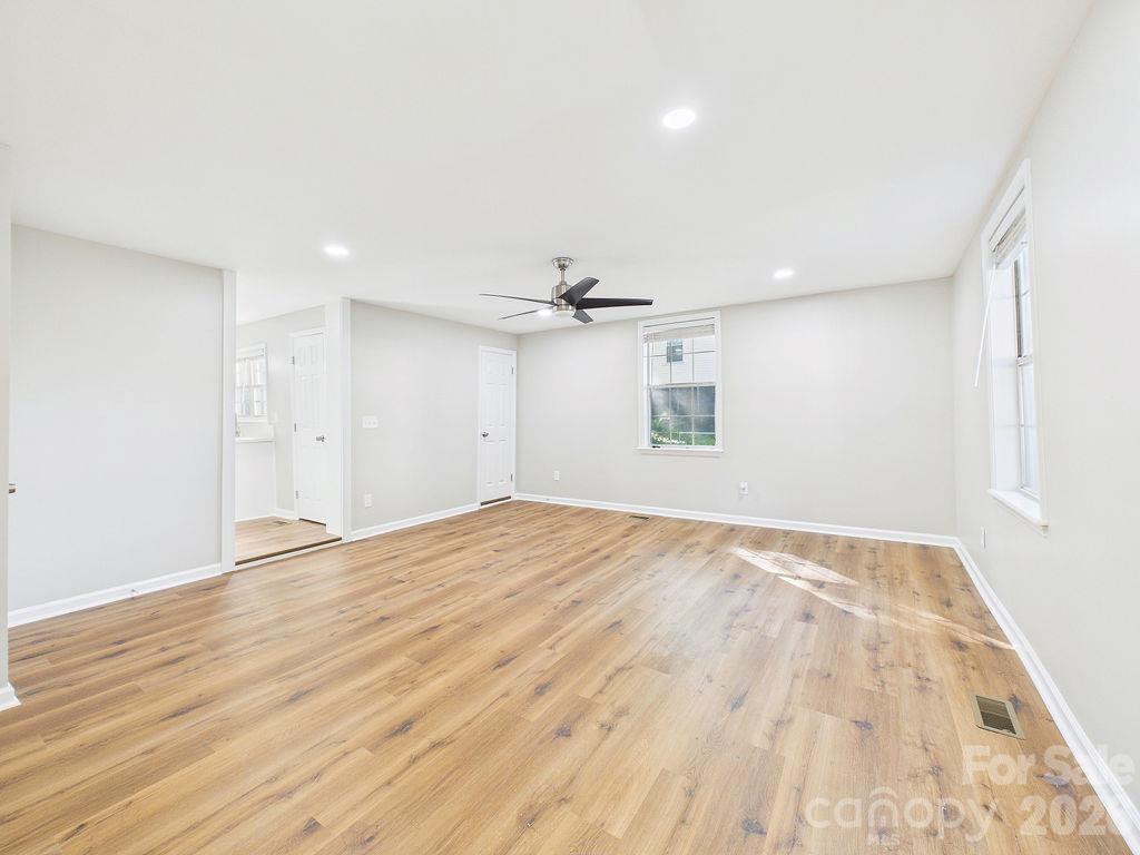 Single Family Residence at 1015 4th Avenue, Gastonia, photo 15 of 39