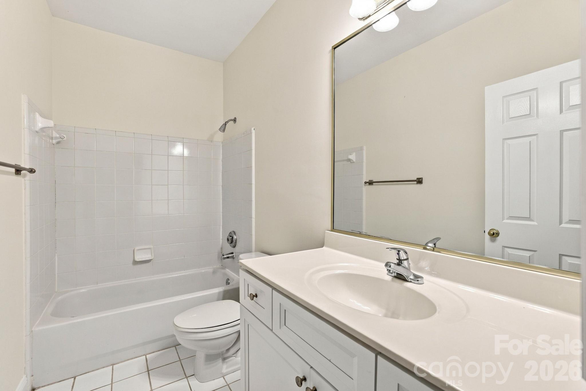 Third Bath - 5601 Fairview Road, Charlotte