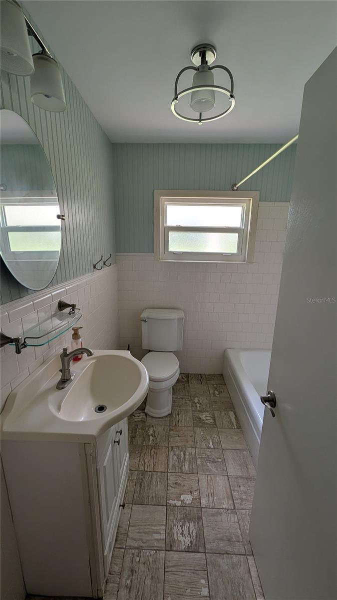 Single Family Residence at 4003 57TH ST E, PALMETTO, photo 10 of 19
