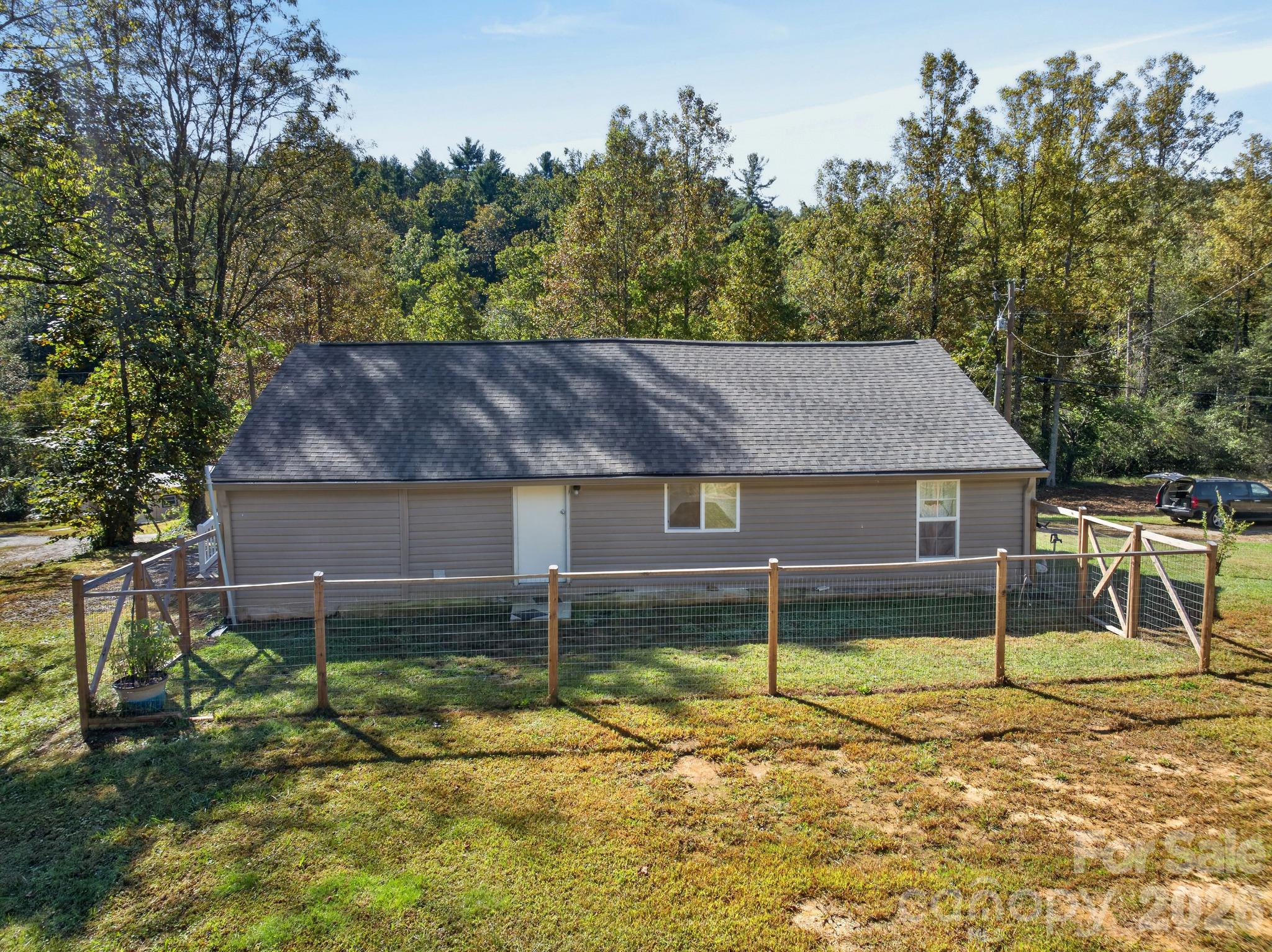 Single Family Residence at 2805 H T Road, Lenoir, photo 33 of 38