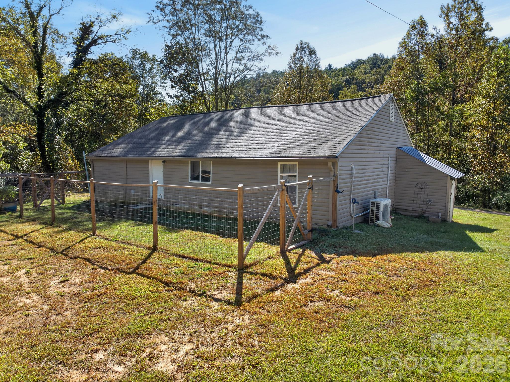 Single Family Residence at 2805 H T Road, Lenoir, photo 35 of 38