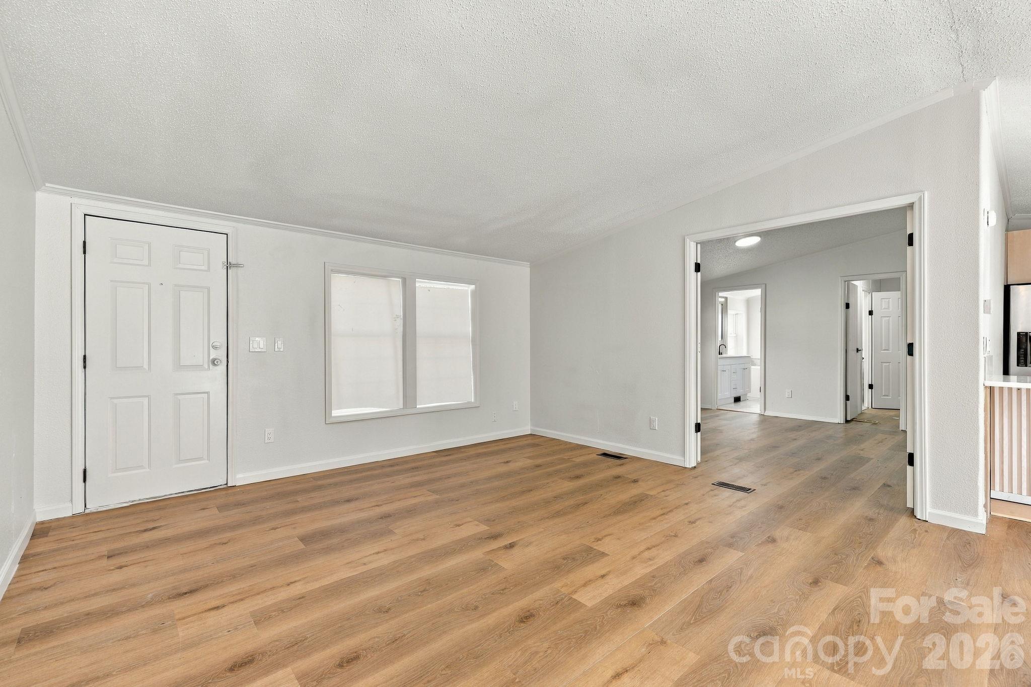 Single Family Residence at 323 Dogwood Road, Candler, photo 13 of 34
