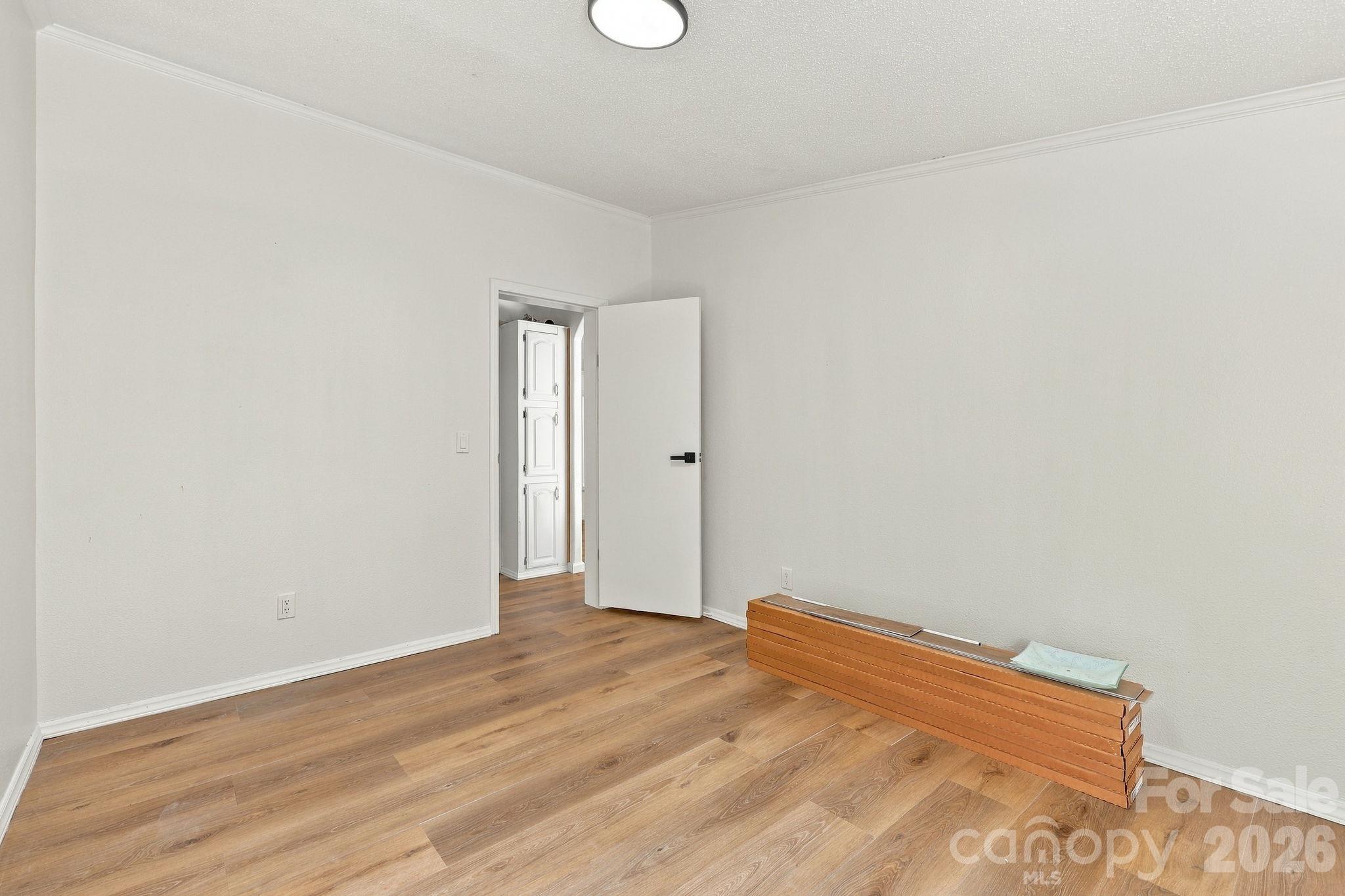 Single Family Residence at 323 Dogwood Road, Candler, photo 18 of 34
