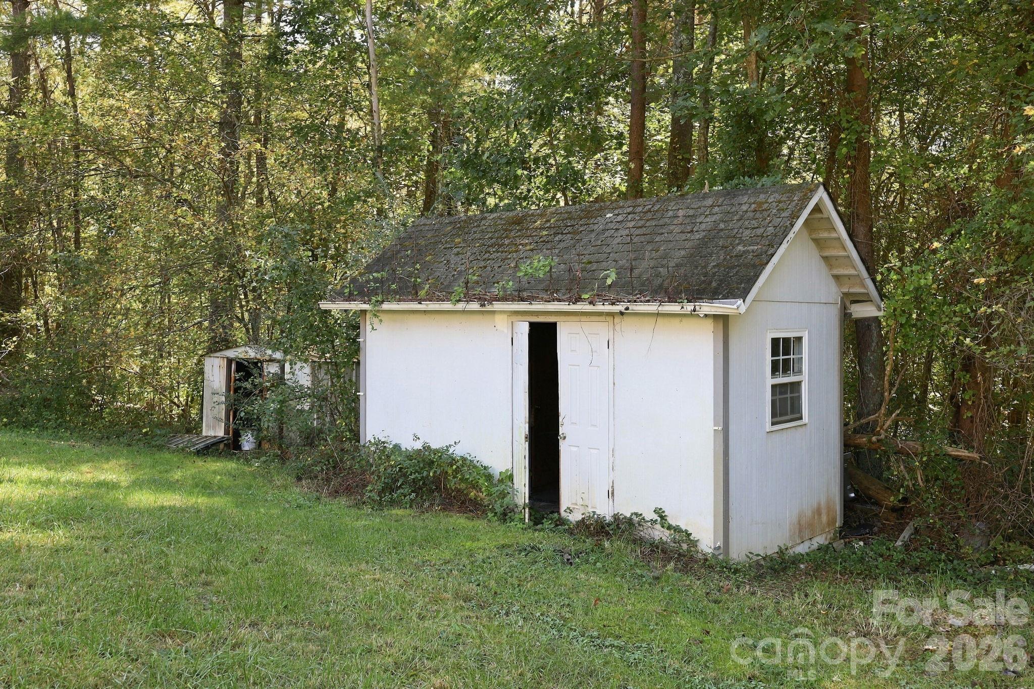 Single Family Residence at 323 Dogwood Road, Candler, photo 28 of 34
