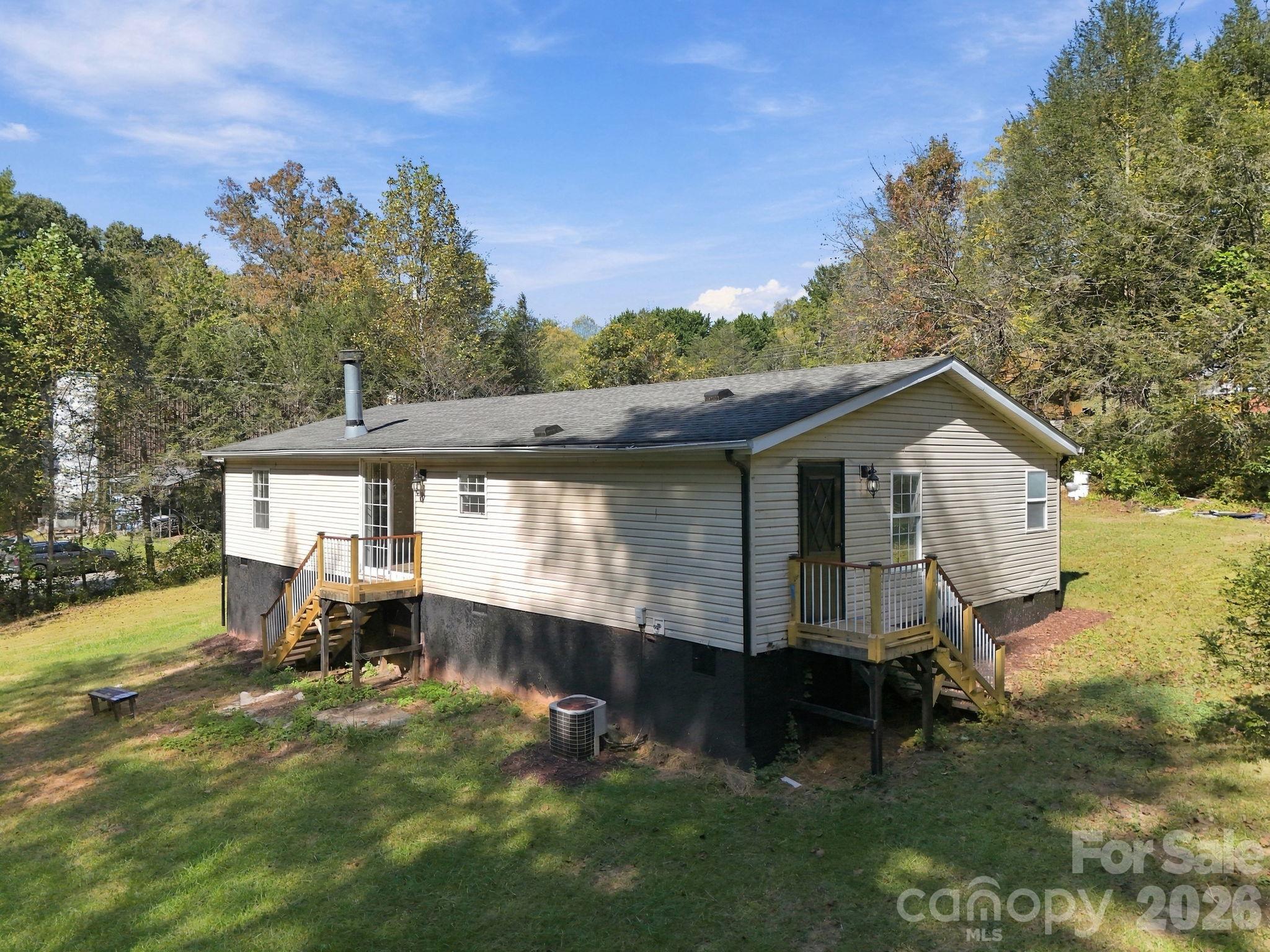 Single Family Residence at 323 Dogwood Road, Candler, photo 31 of 34