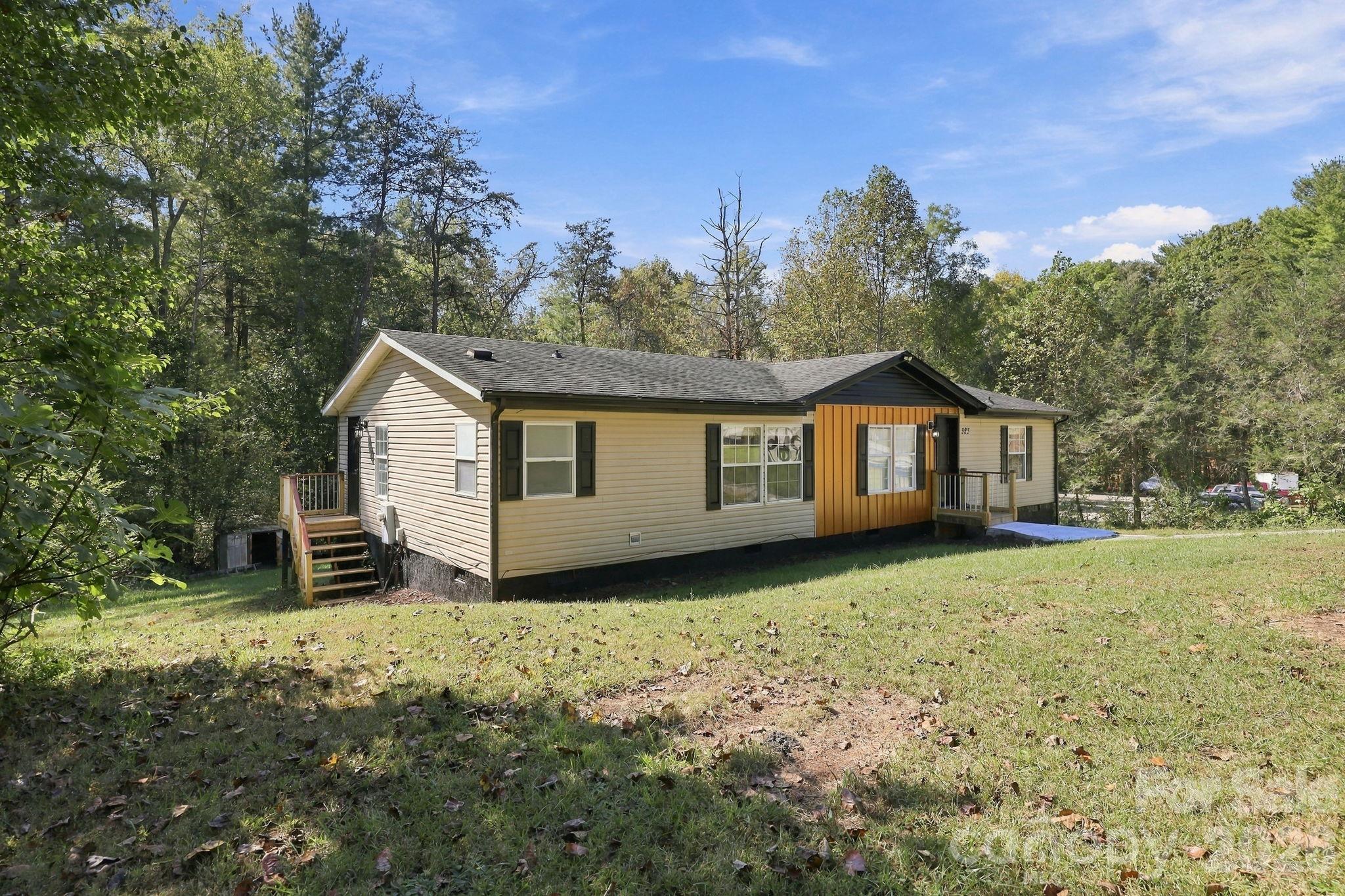 Single Family Residence at 323 Dogwood Road, Candler, photo 32 of 34