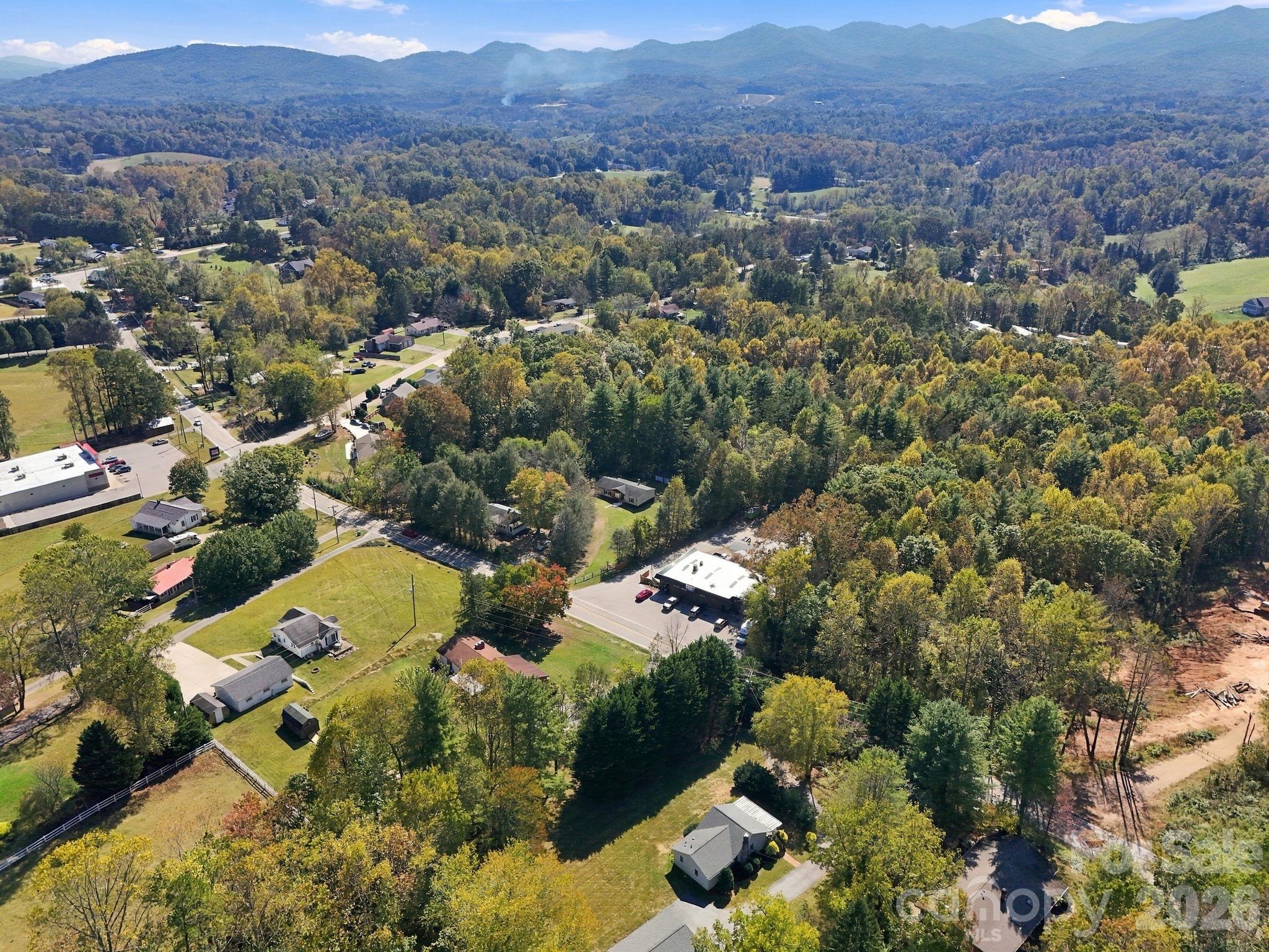 Single Family Residence at 323 Dogwood Road, Candler, photo 34 of 34