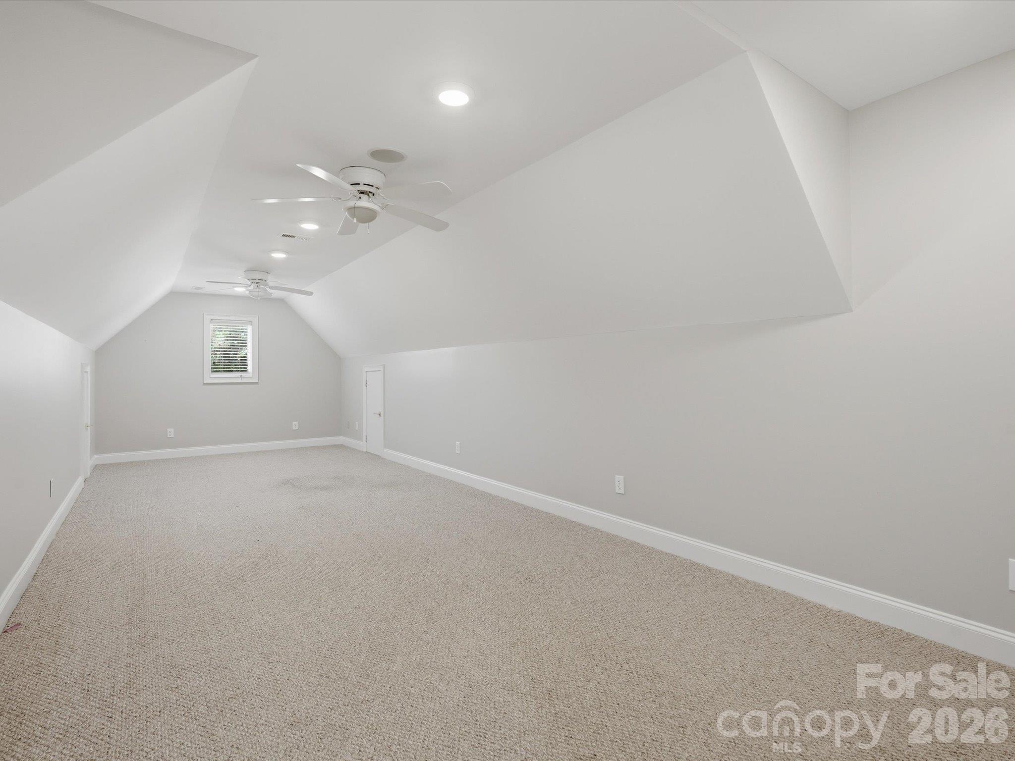 Single Family Residence at 122 Long Cove Lane, Mooresville, photo 26 of 48