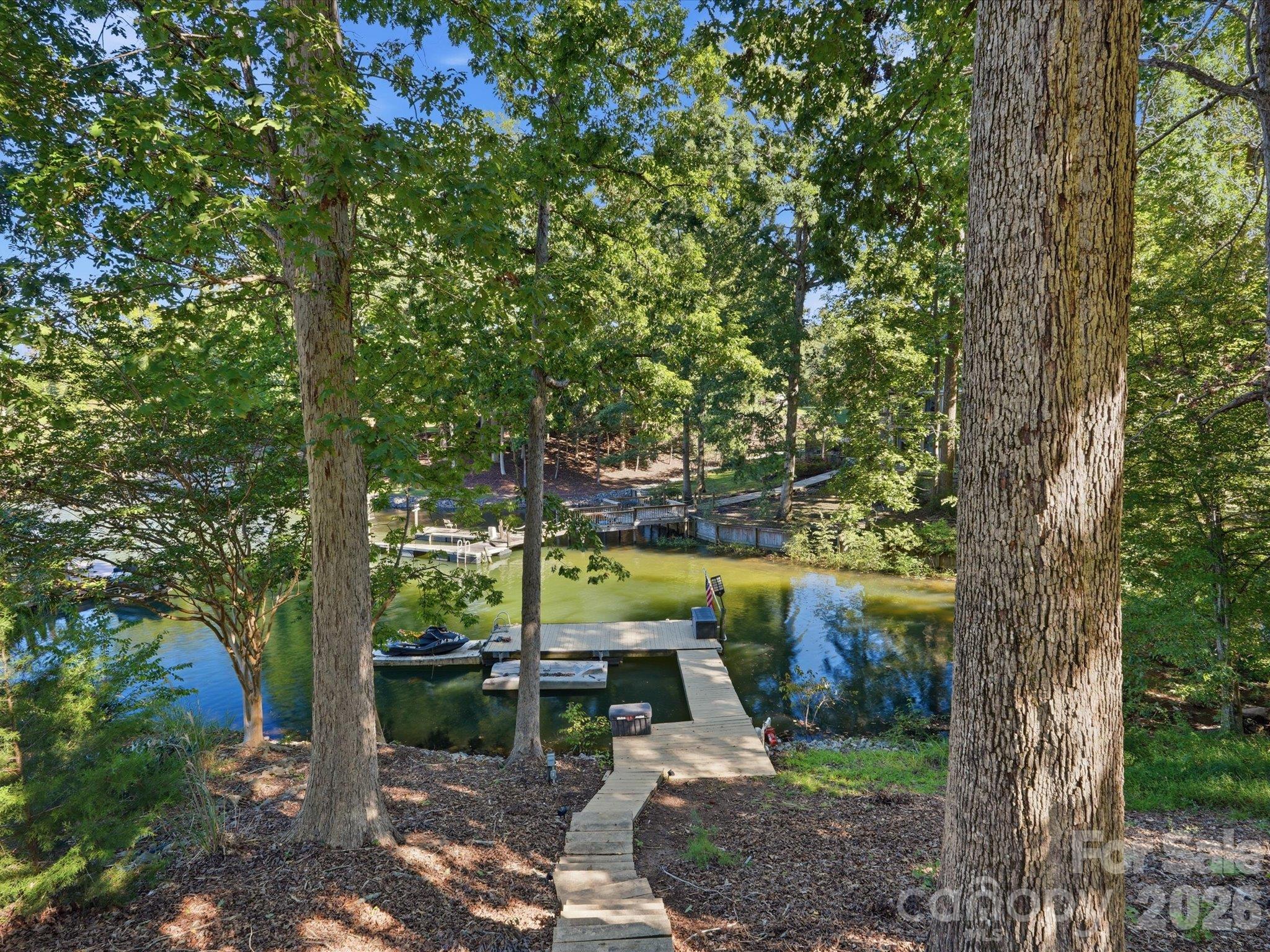 Single Family Residence at 122 Long Cove Lane, Mooresville, photo 43 of 48