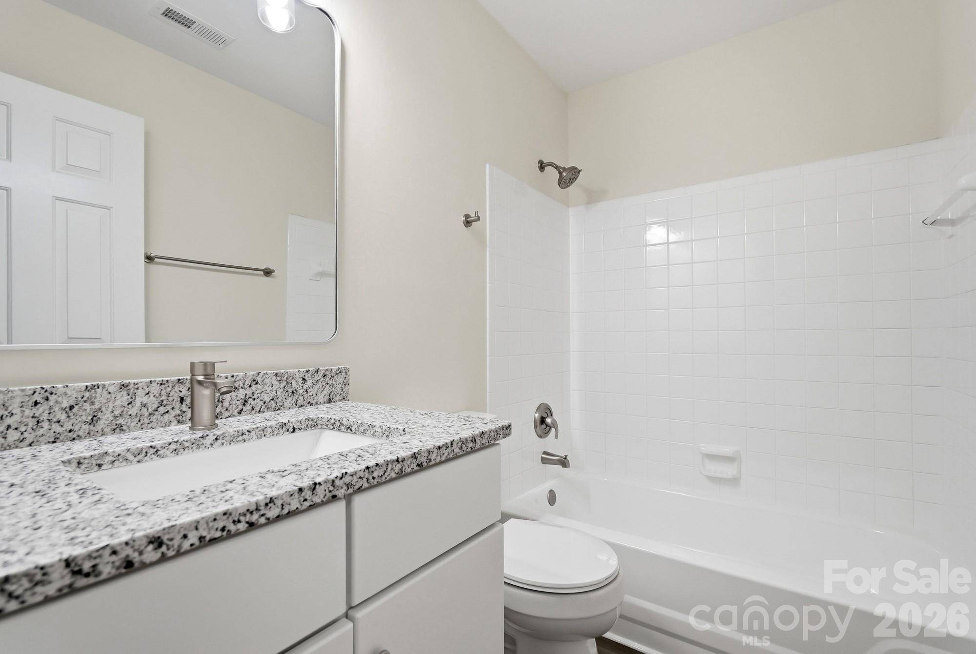 Single Family Residence at 6044 Acadian Woods Drive, Charlotte, photo 24 of 35