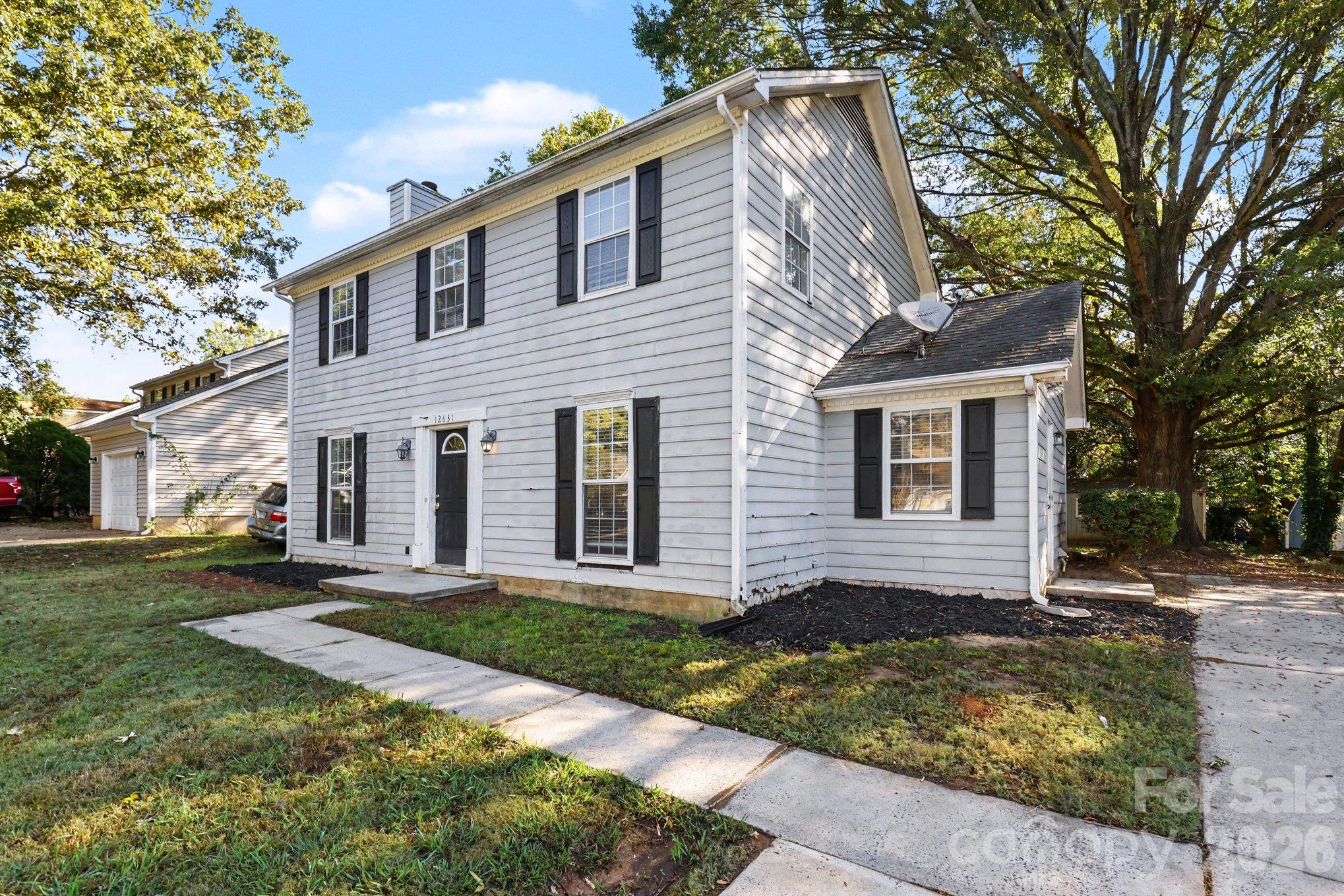 Single Family Residence at 12631 Delman Lane, Pineville, photo 5 of 40