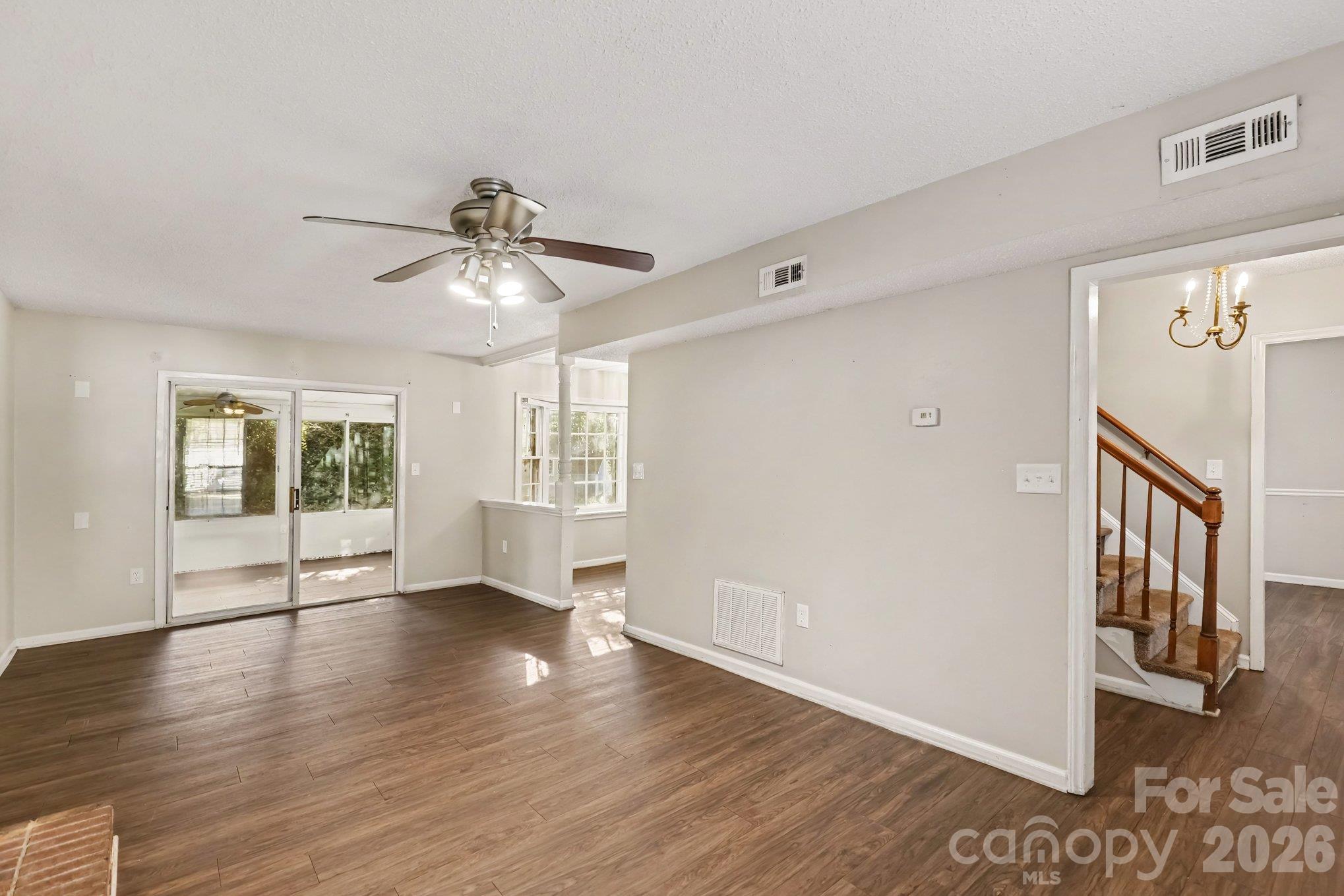 Single Family Residence at 12631 Delman Lane, Pineville, photo 9 of 40