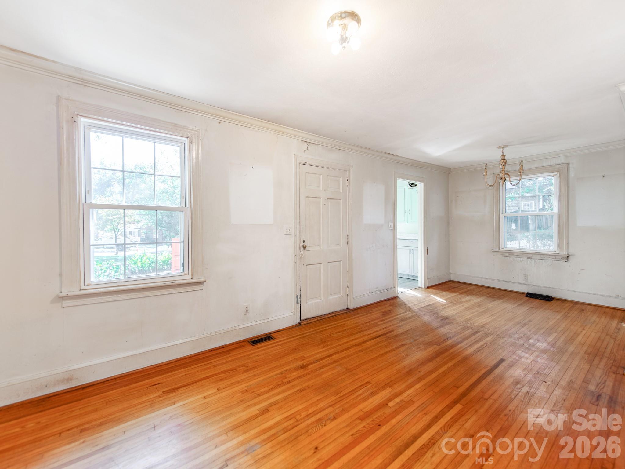 Single Family Residence at 713 Lee Street, Gastonia, photo 7 of 26