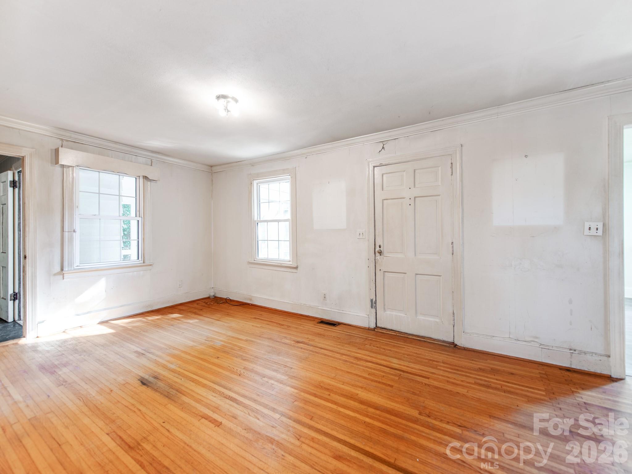 Single Family Residence at 713 Lee Street, Gastonia, photo 8 of 26