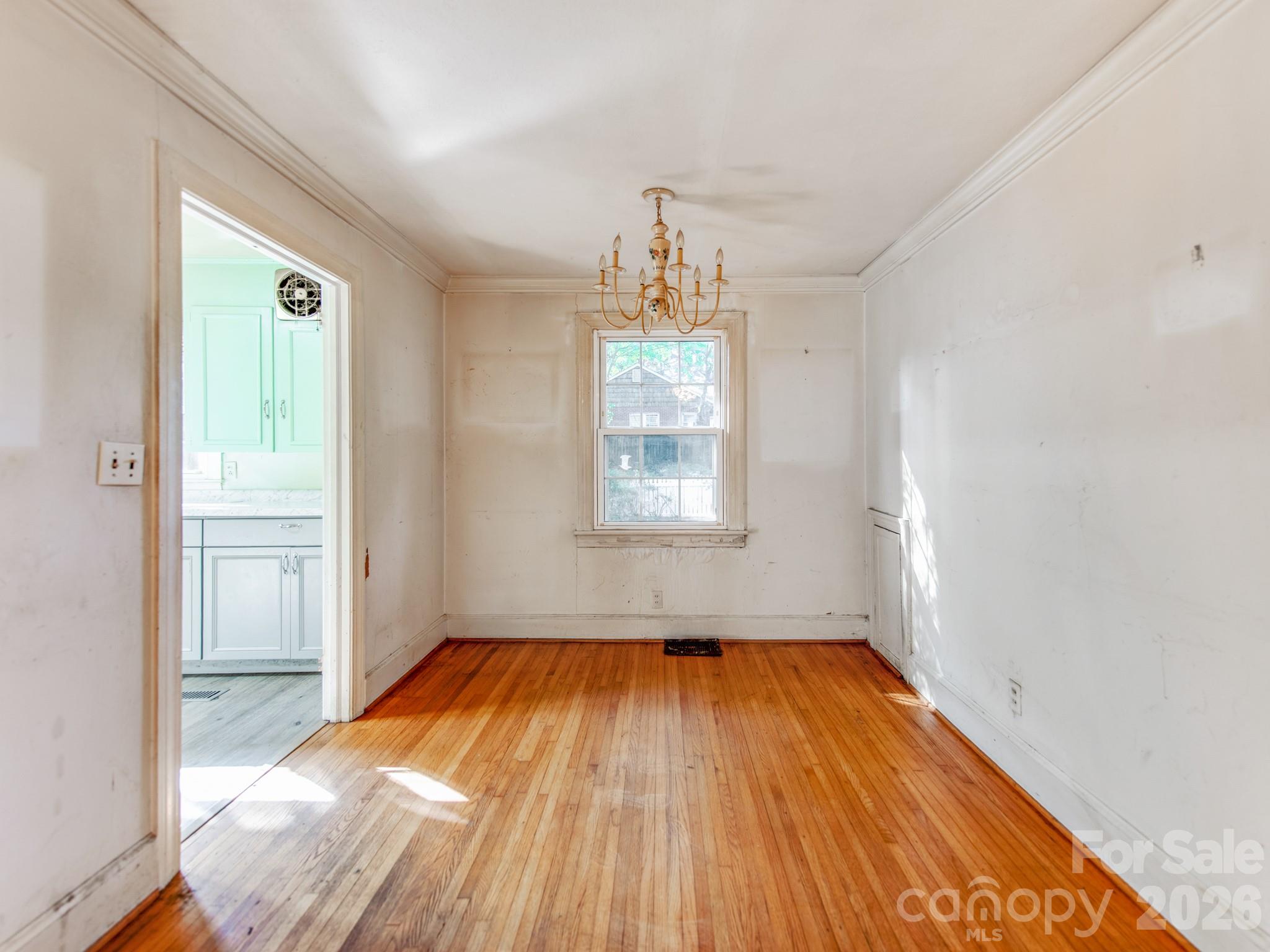 Single Family Residence at 713 Lee Street, Gastonia, photo 11 of 26