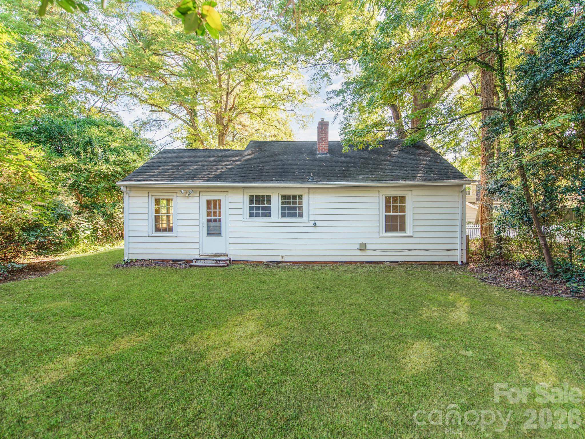 Single Family Residence at 713 Lee Street, Gastonia, photo 26 of 26
