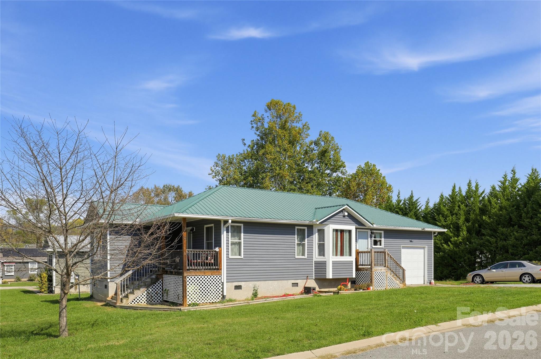 Single Family Residence at 12 Janie Drive, Clyde, photo 5 of 34