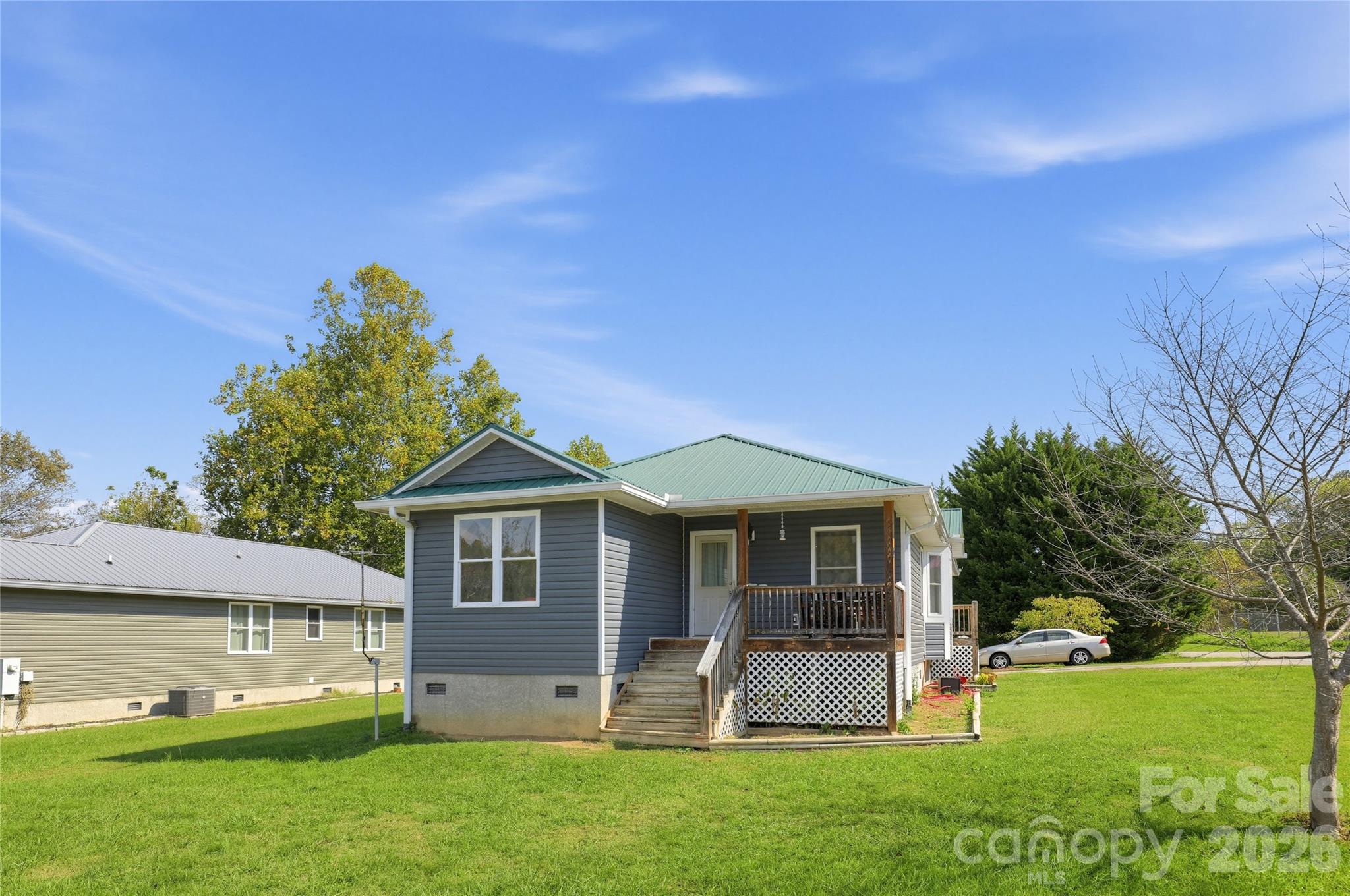 Single Family Residence at 12 Janie Drive, Clyde, photo 6 of 34